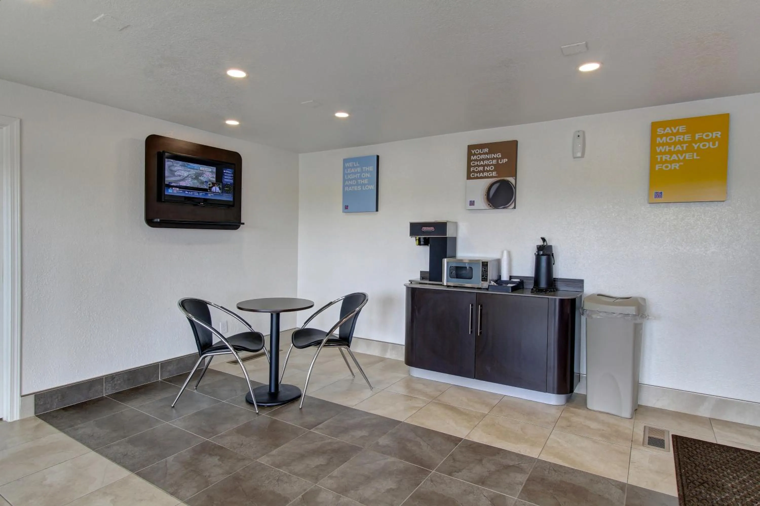 Restaurant/places to eat in Motel 6-North Ridgeville, OH - Cleveland Intl Airport - N Ridgeville