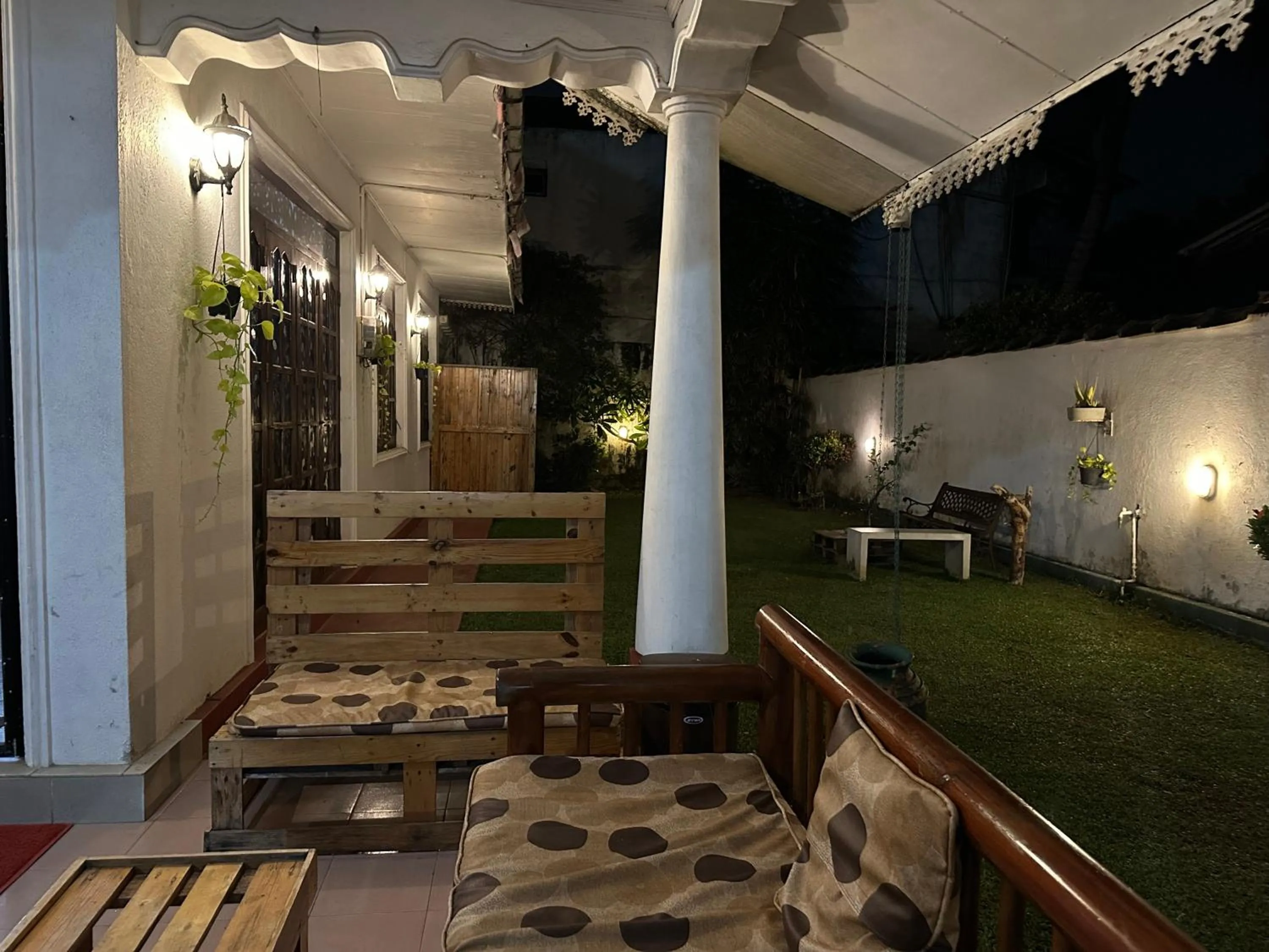 Balcony/Terrace in Sky Hostel Negombo