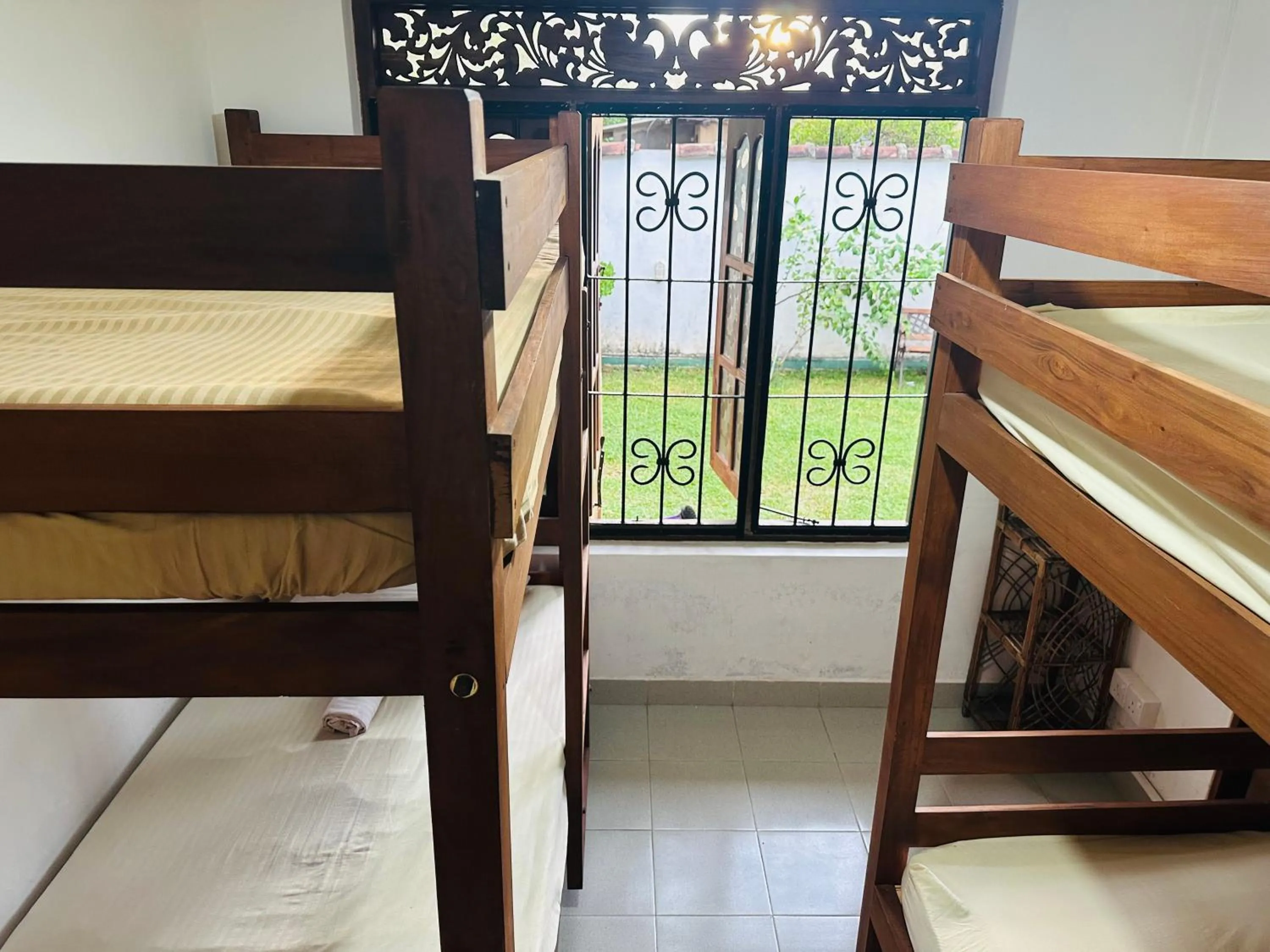Bedroom, Bed in Sky Hostel Negombo