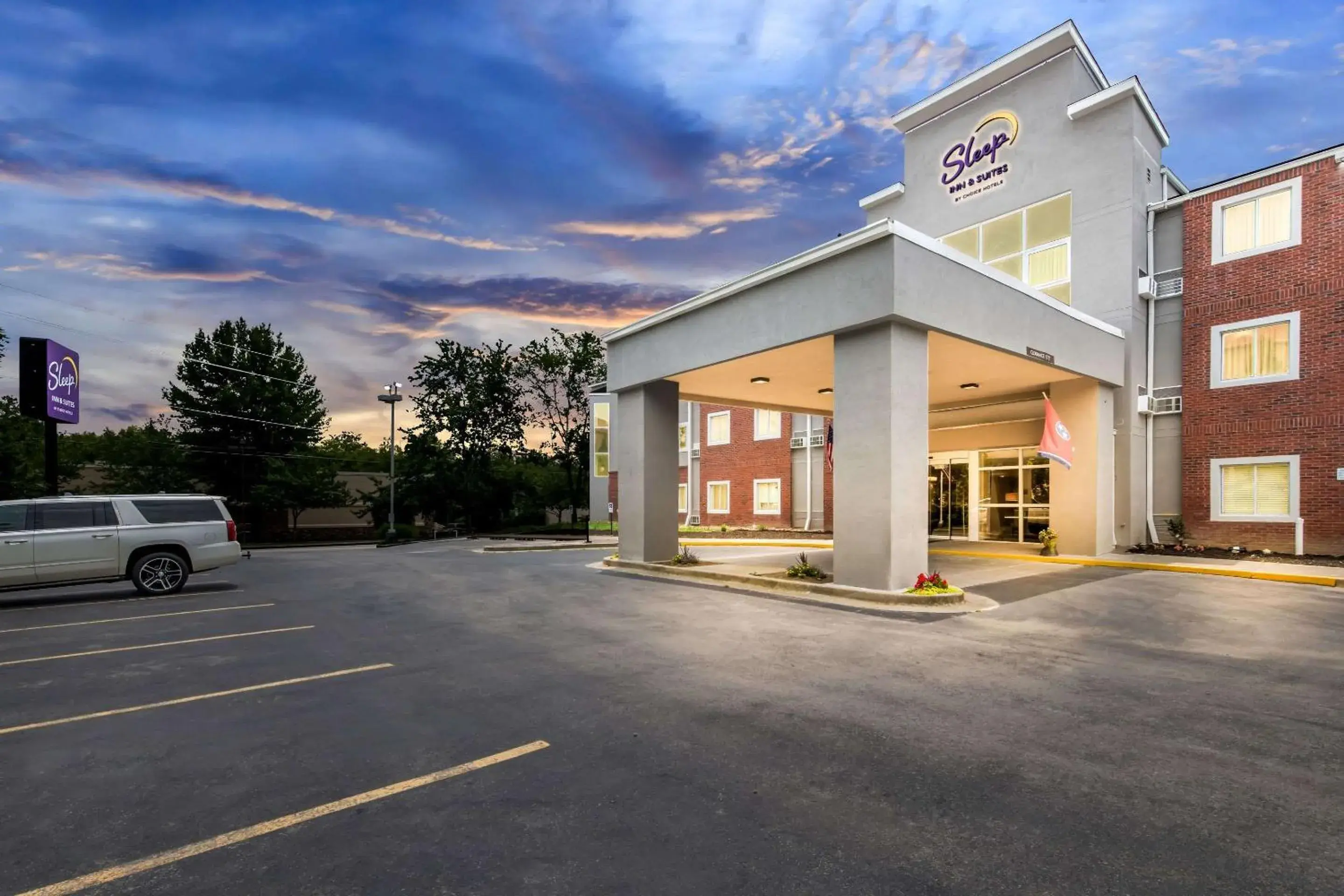 Property building in Sleep Inn & Suites Pigeon Forge Downtown Property building in Sleep Inn & Suites Pigeon Forge Downtown