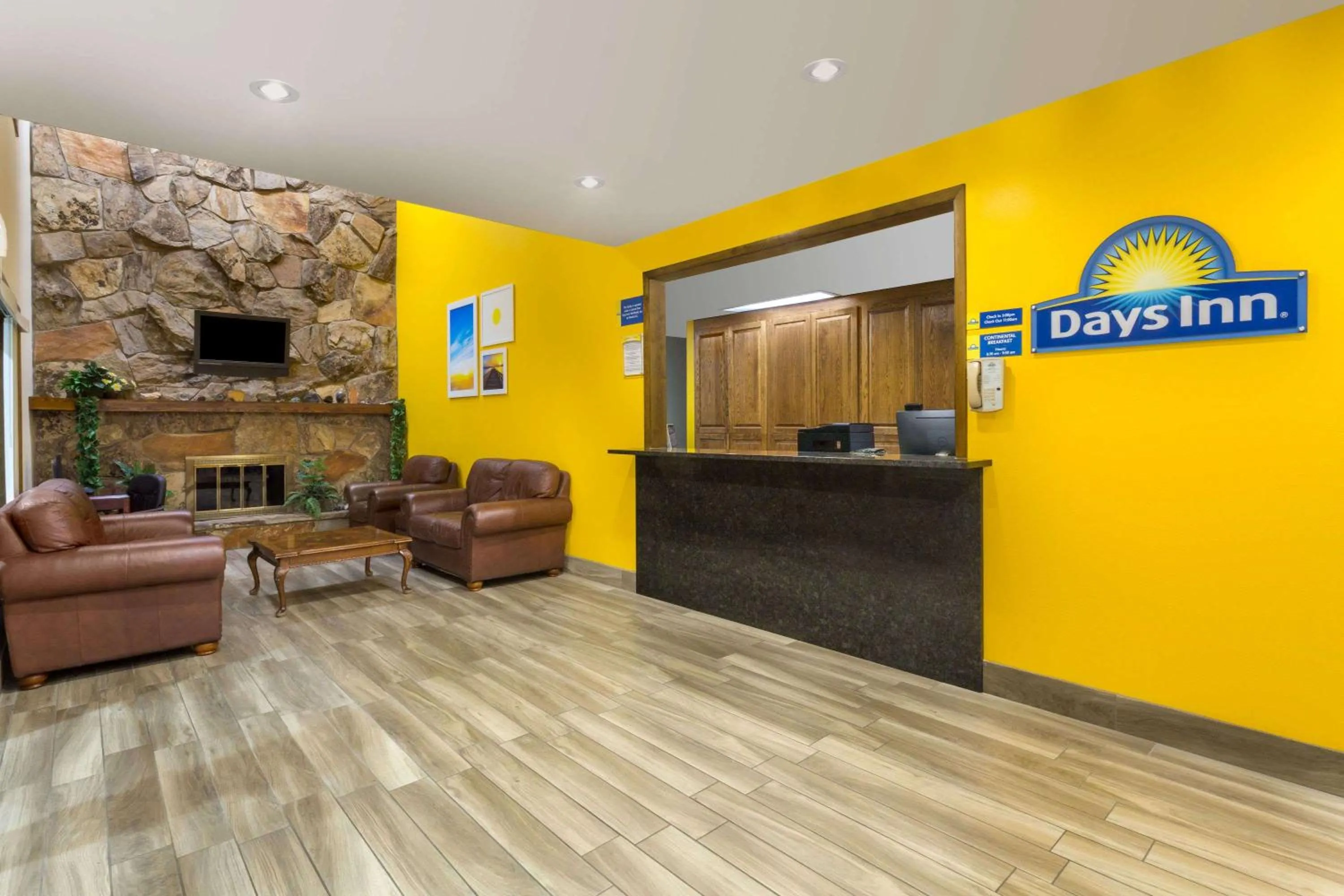 Lobby or reception in Days Inn by Wyndham Delta