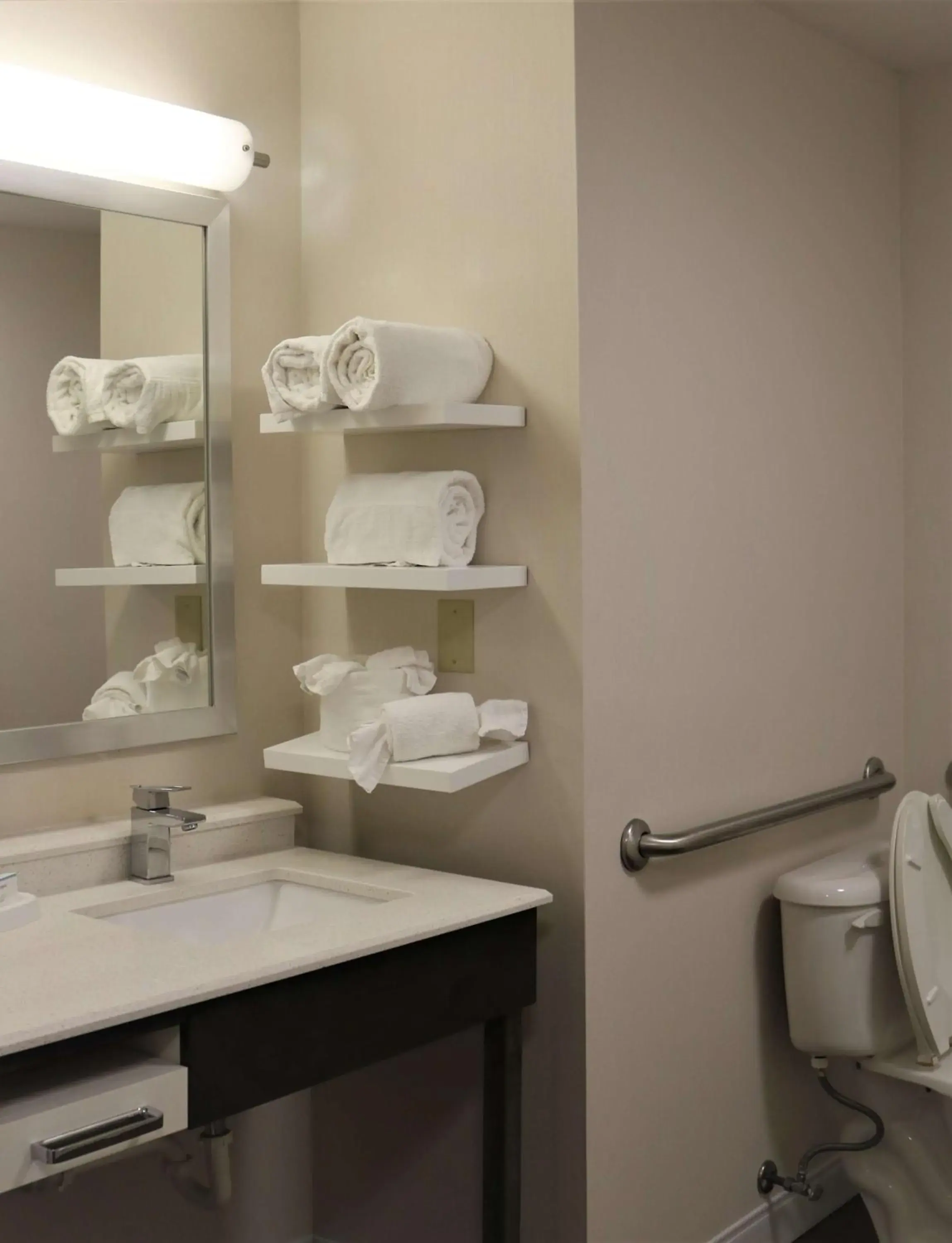 Bathroom in Hampton Inn & Suites Fremont Bathroom in Hampton Inn & Suites Fremont