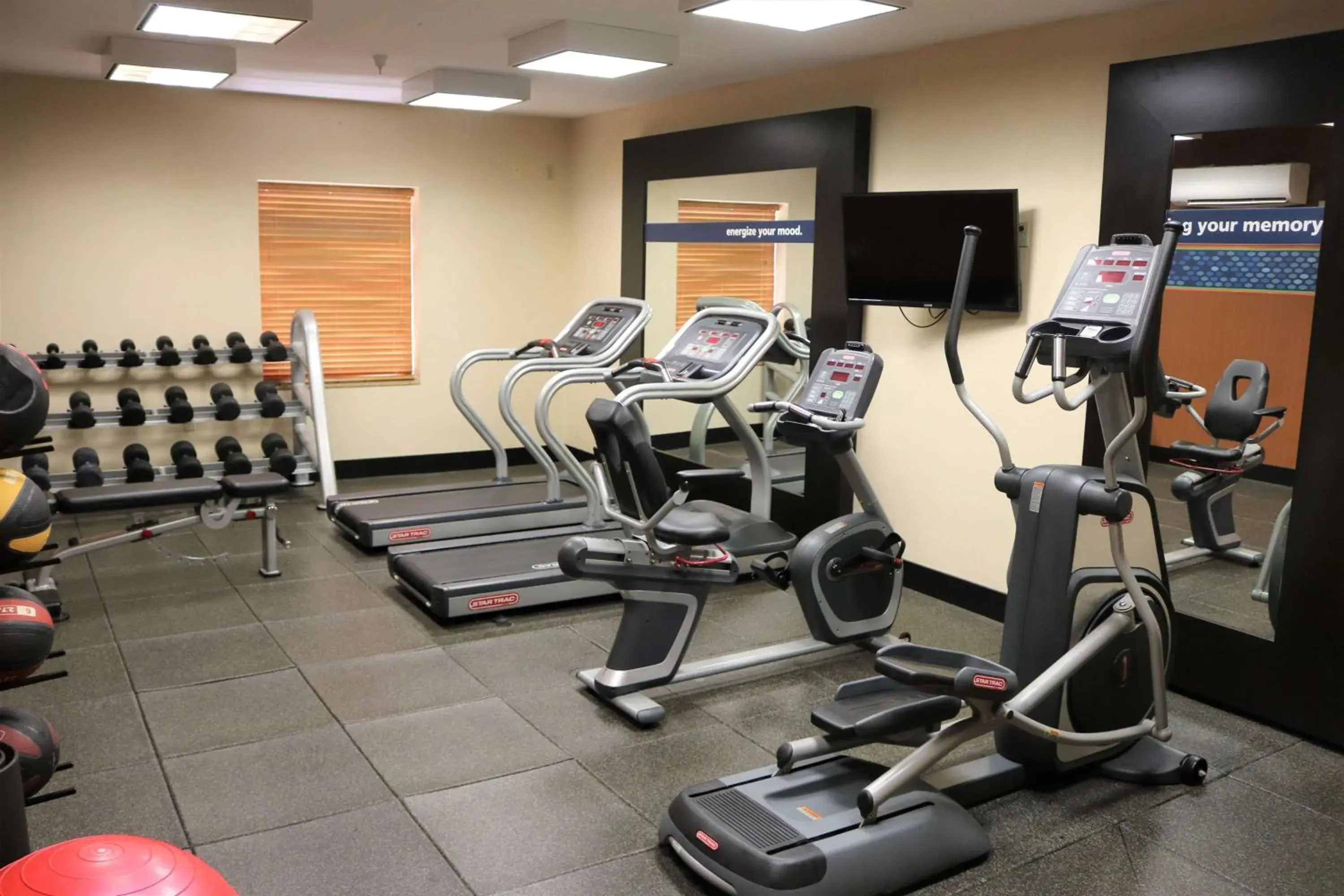 Fitness centre/facilities in Hampton Inn & Suites Fremont Fitness centre/facilities in Hampton Inn & Suites Fremont