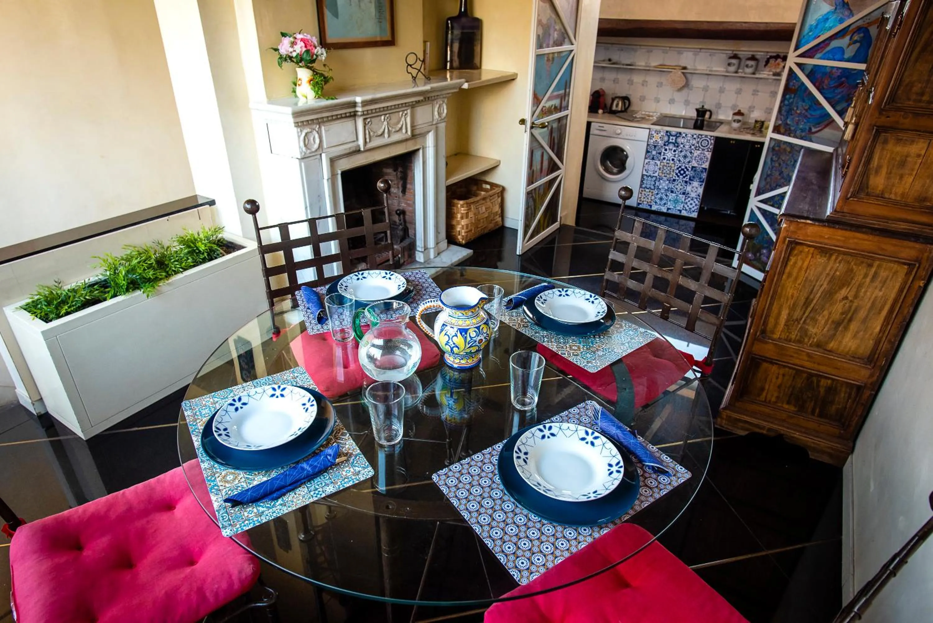 Kitchen or kitchenette in Borgo San Lorenzo Attico Duomo