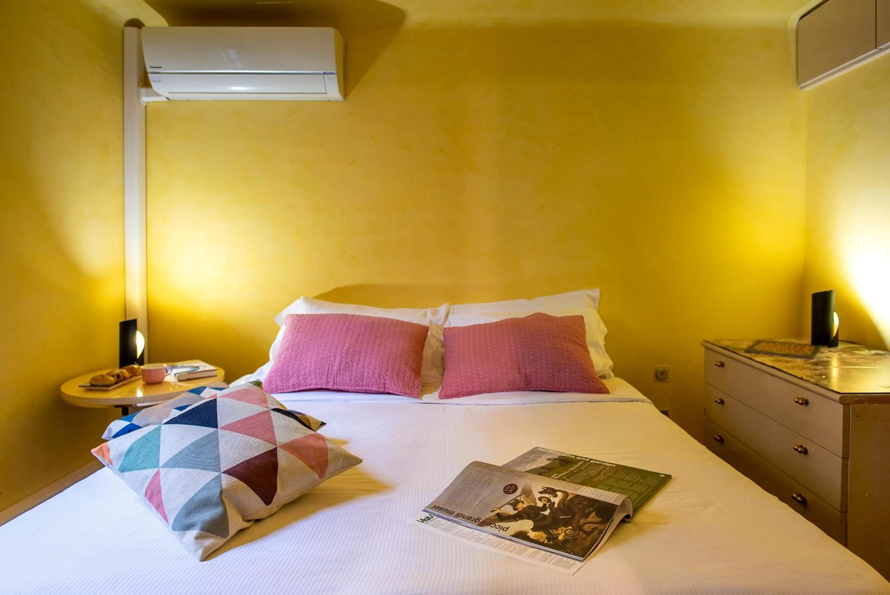Bed in Borgo San Lorenzo Attico Duomo