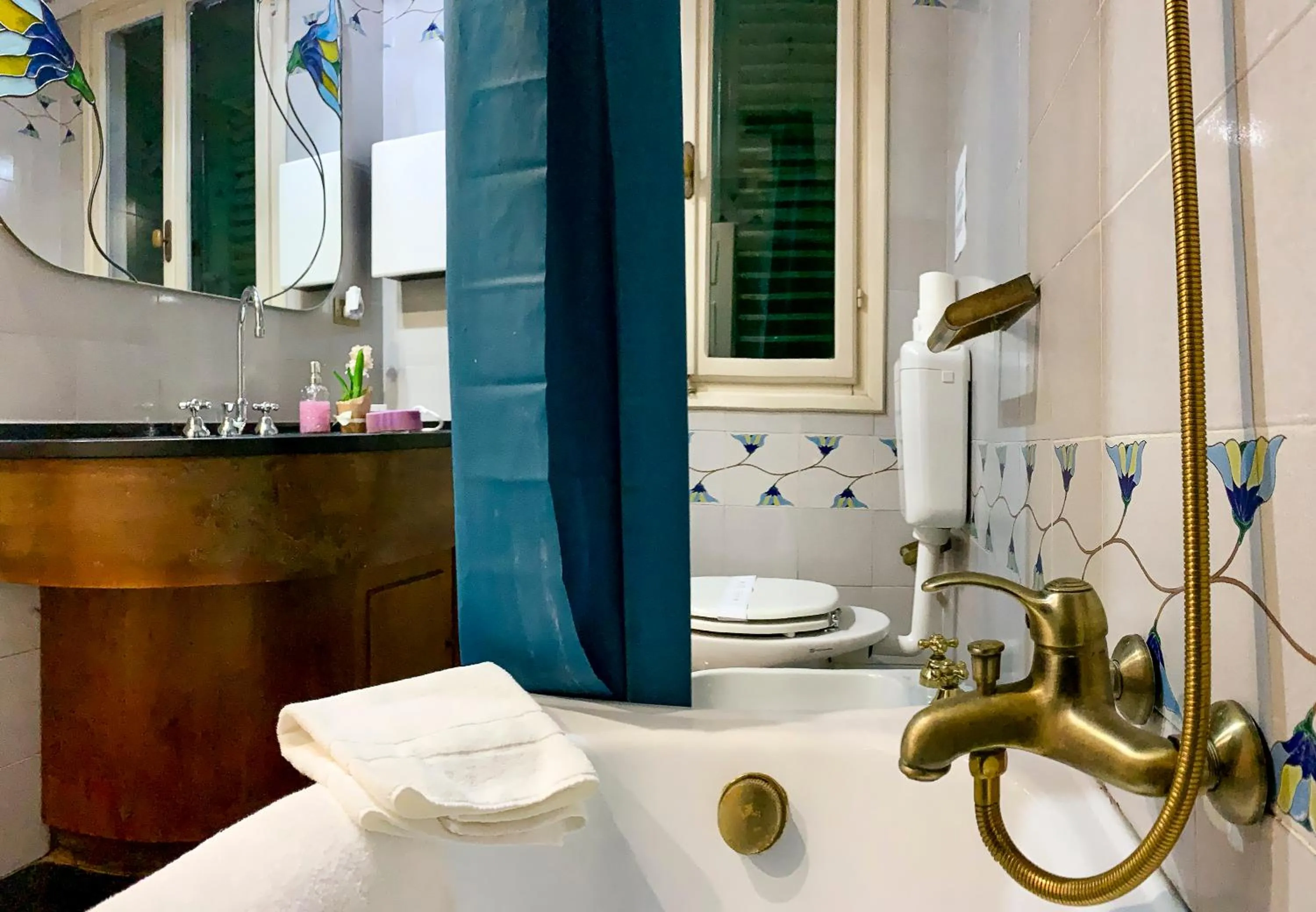 Bathroom in Borgo San Lorenzo Attico Duomo
