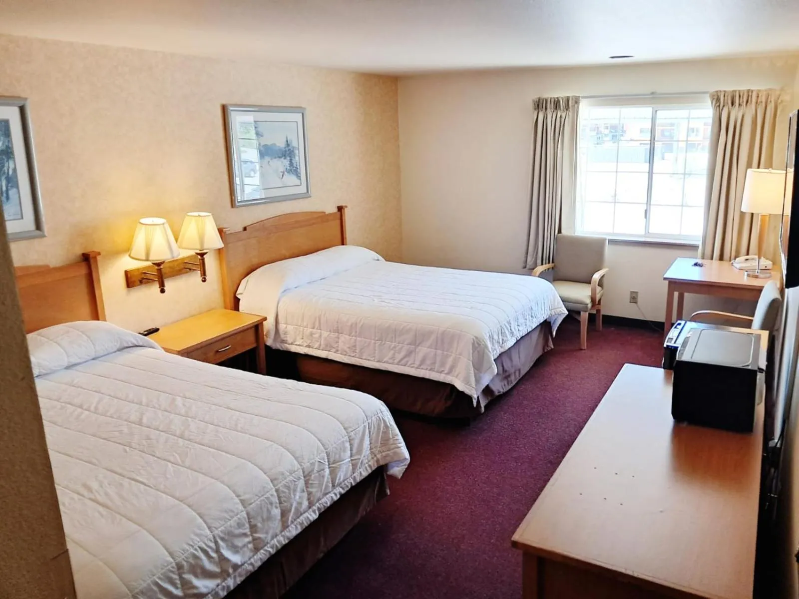 Bedroom, Bed in The Summit Inn