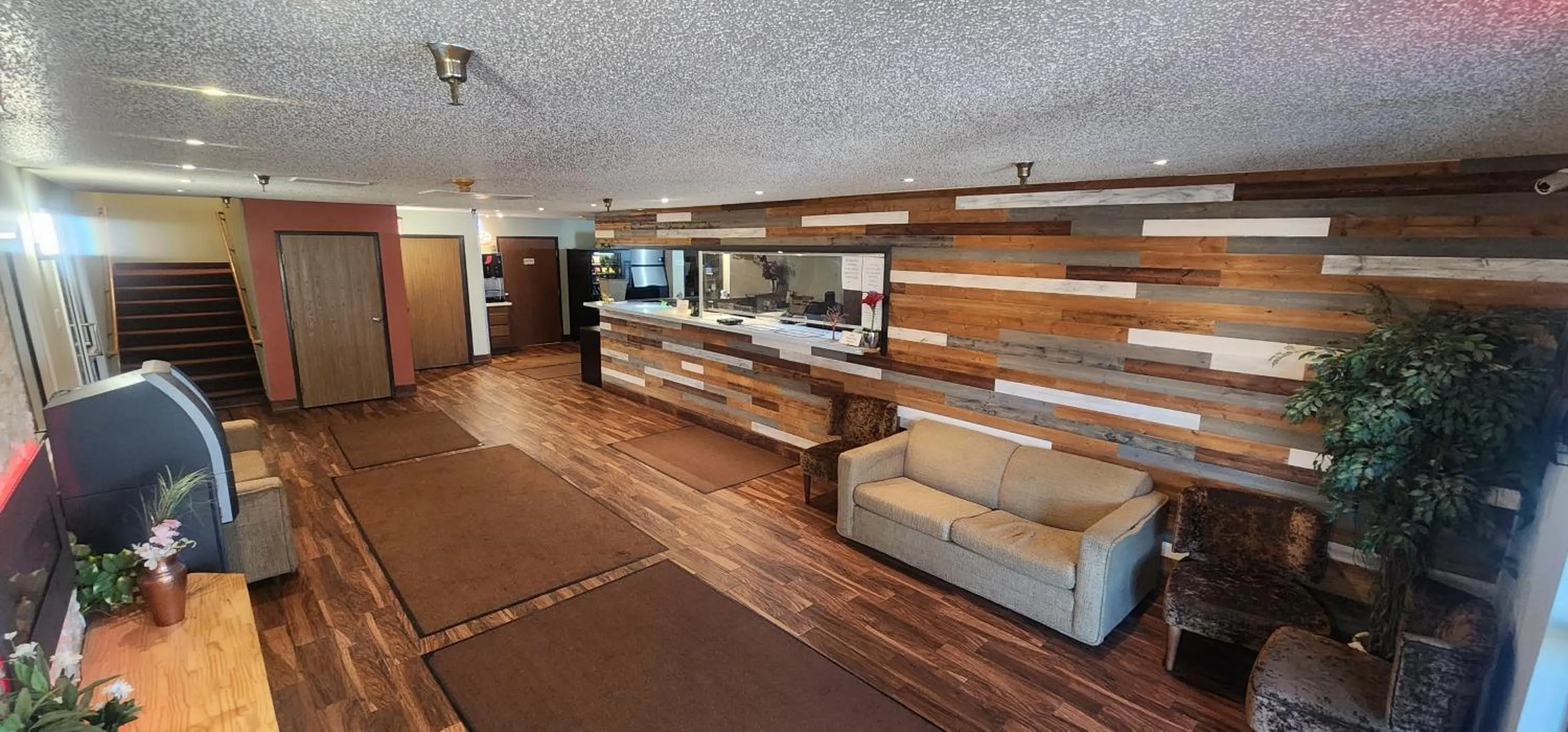 Rodeway Inn West Fargo Main Ave