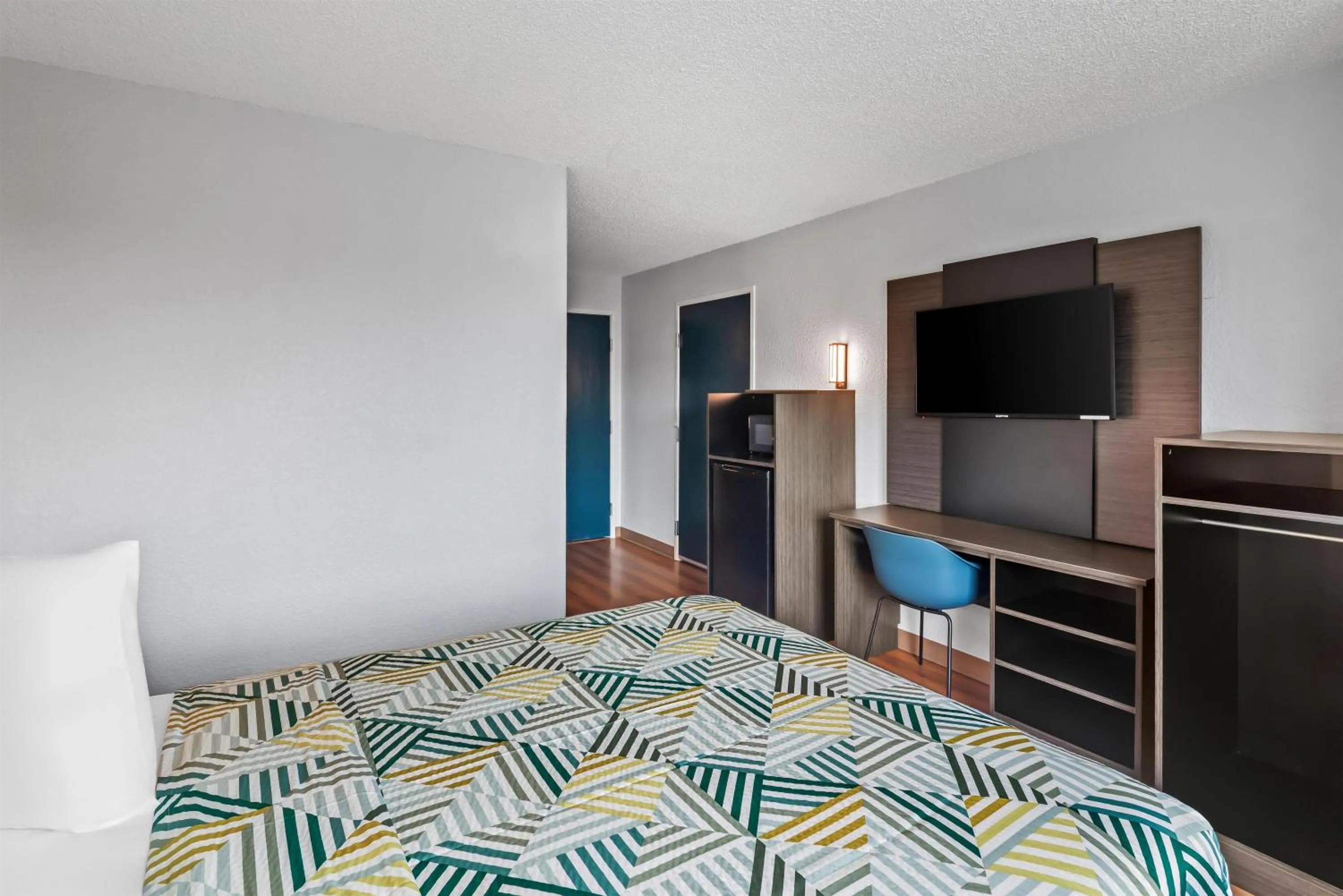 Bedroom, Bed in Motel 6-Killeen, TX