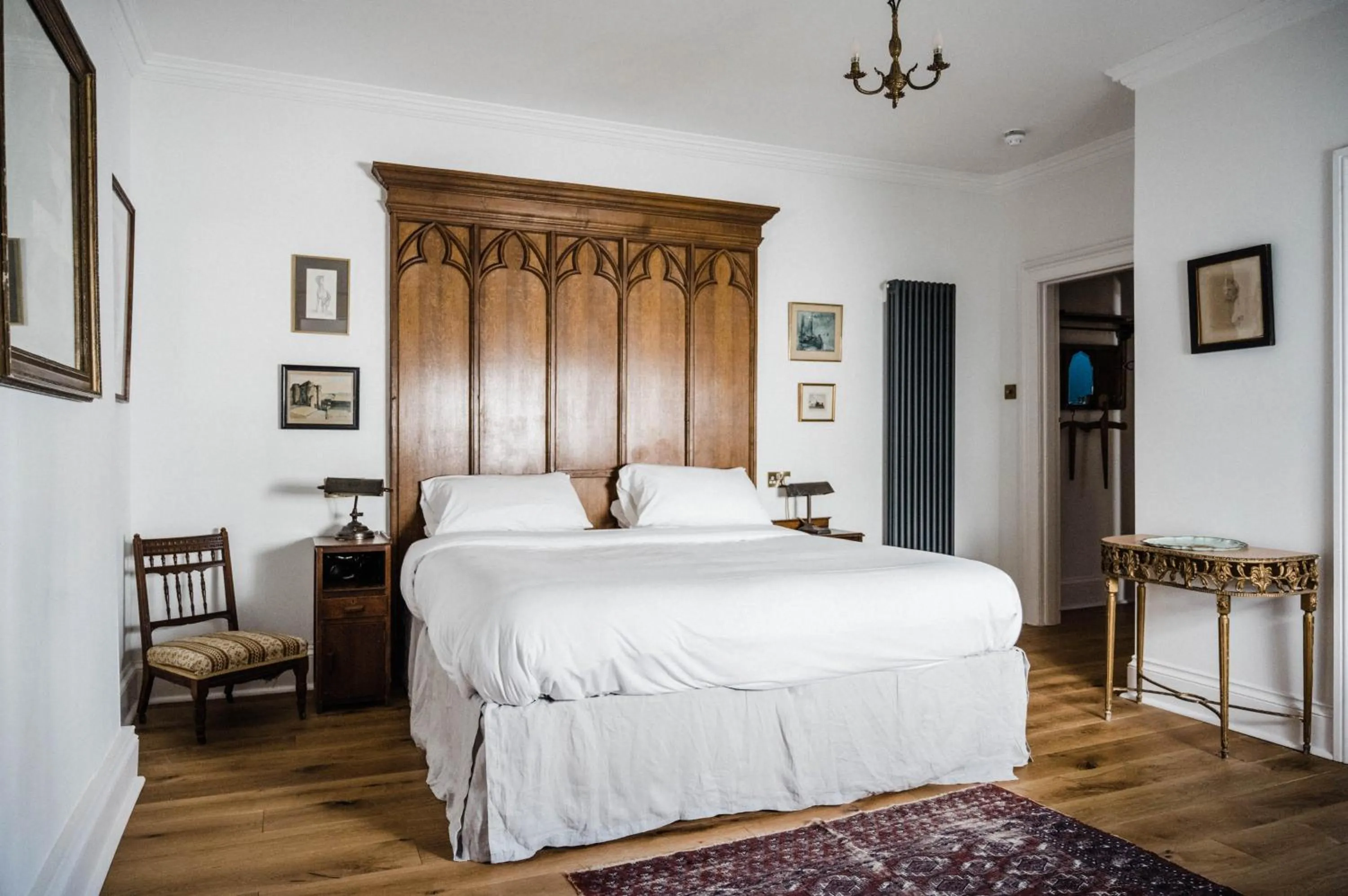 Bed in The Crooked Swan