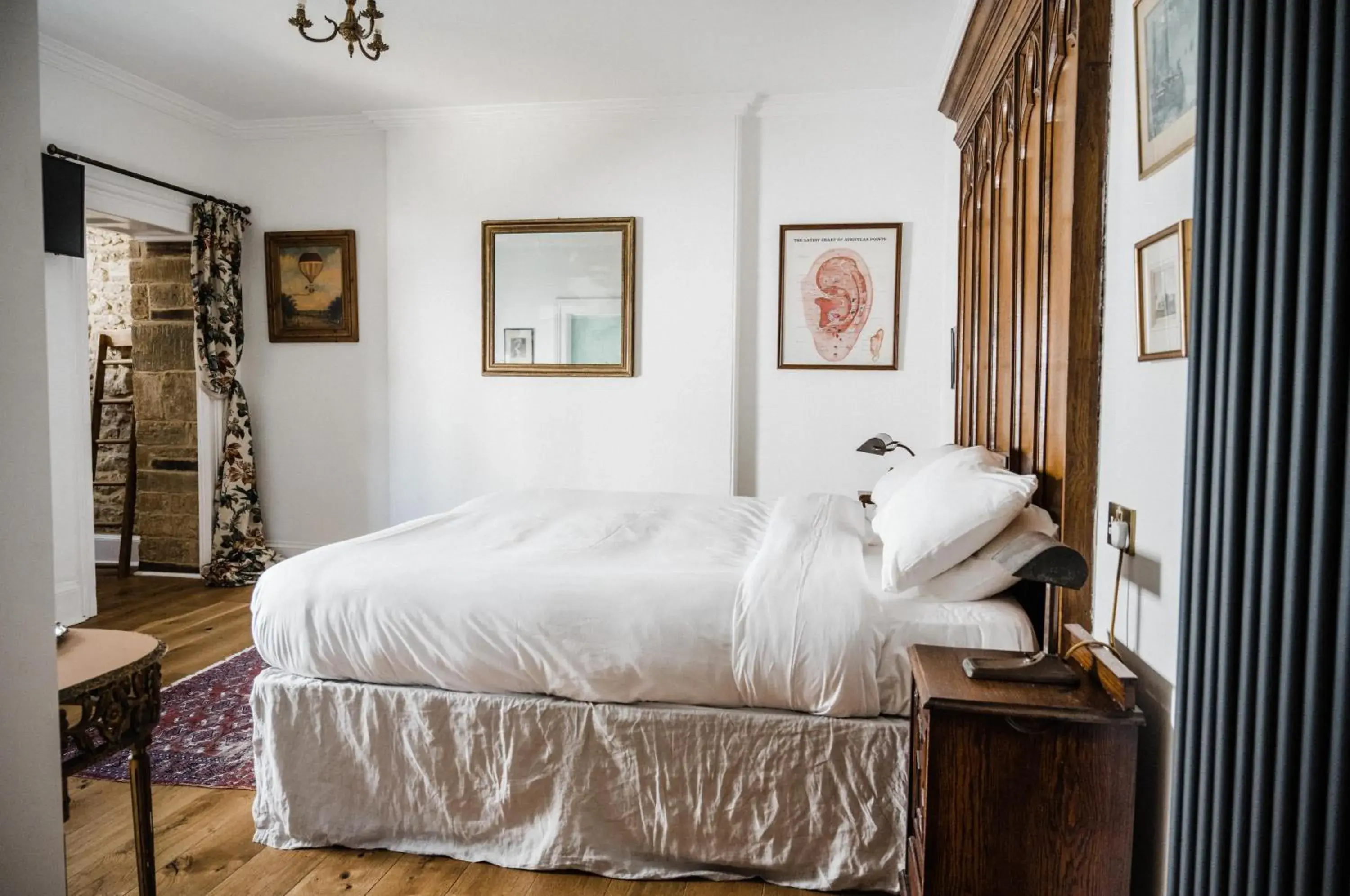 Deluxe Family Room in The Crooked Swan Deluxe Family Room in The Crooked Swan