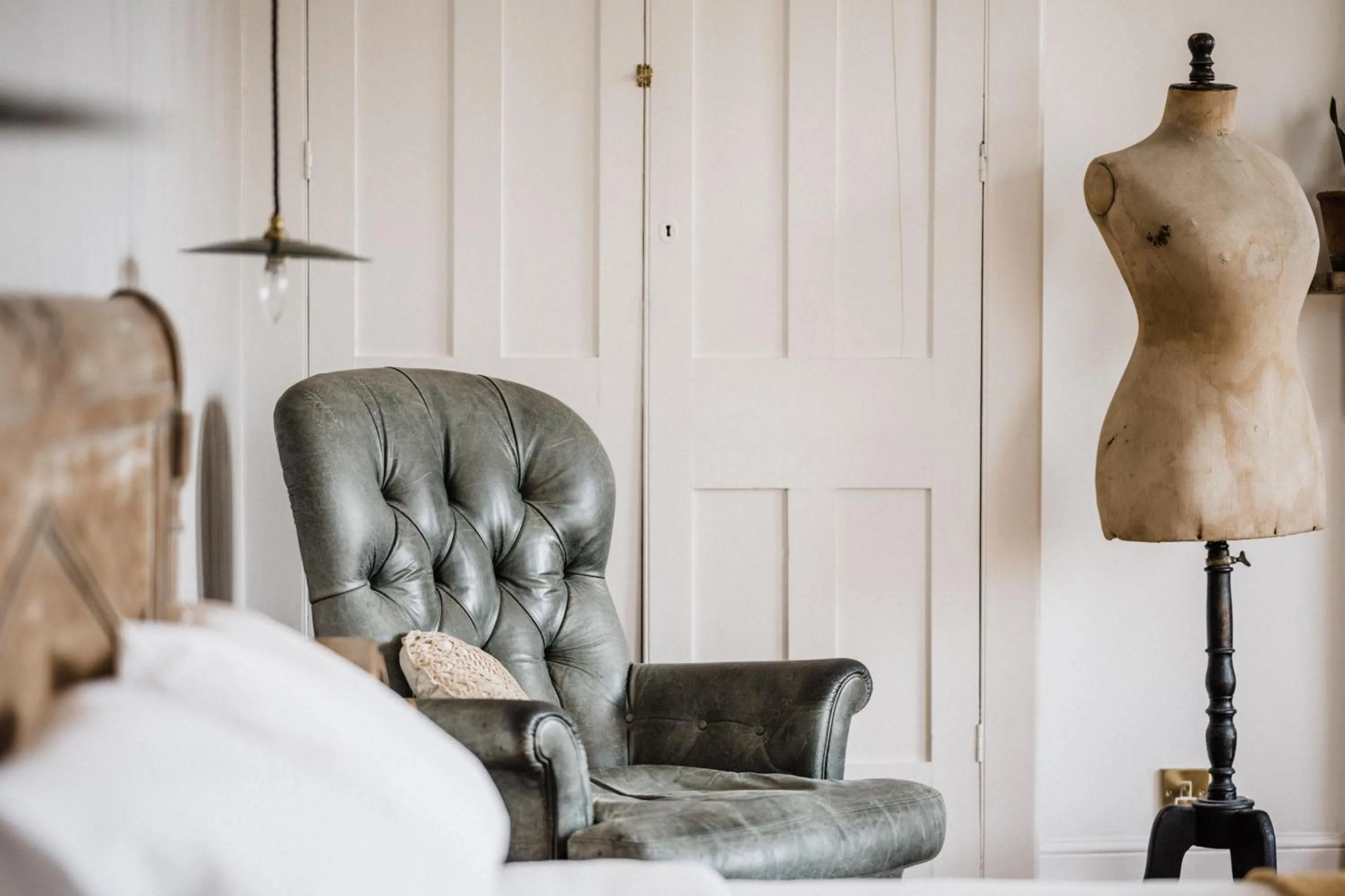 Bedroom in The Crooked Swan