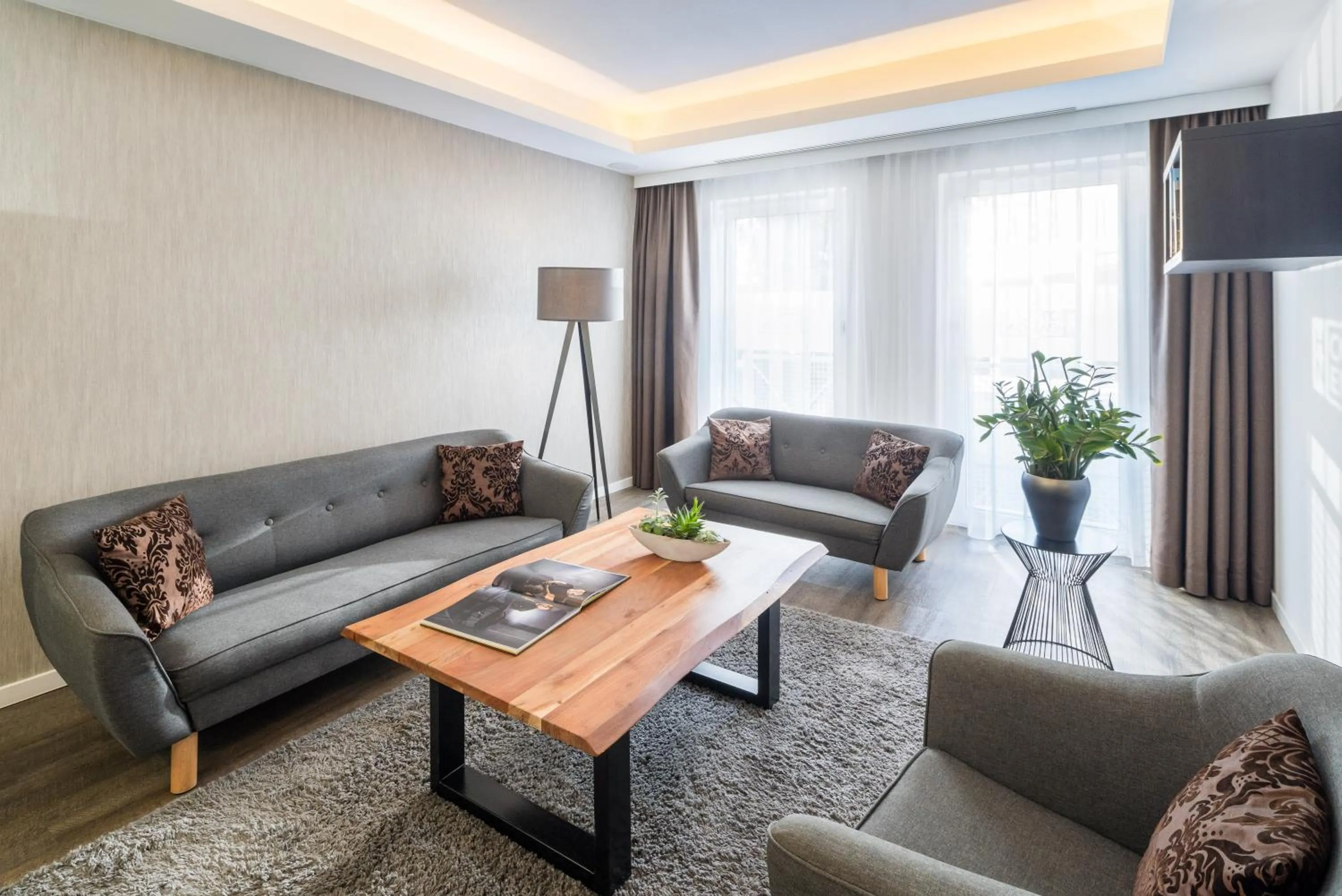 Lobby or reception in Hotel Newton Ludwigshafen