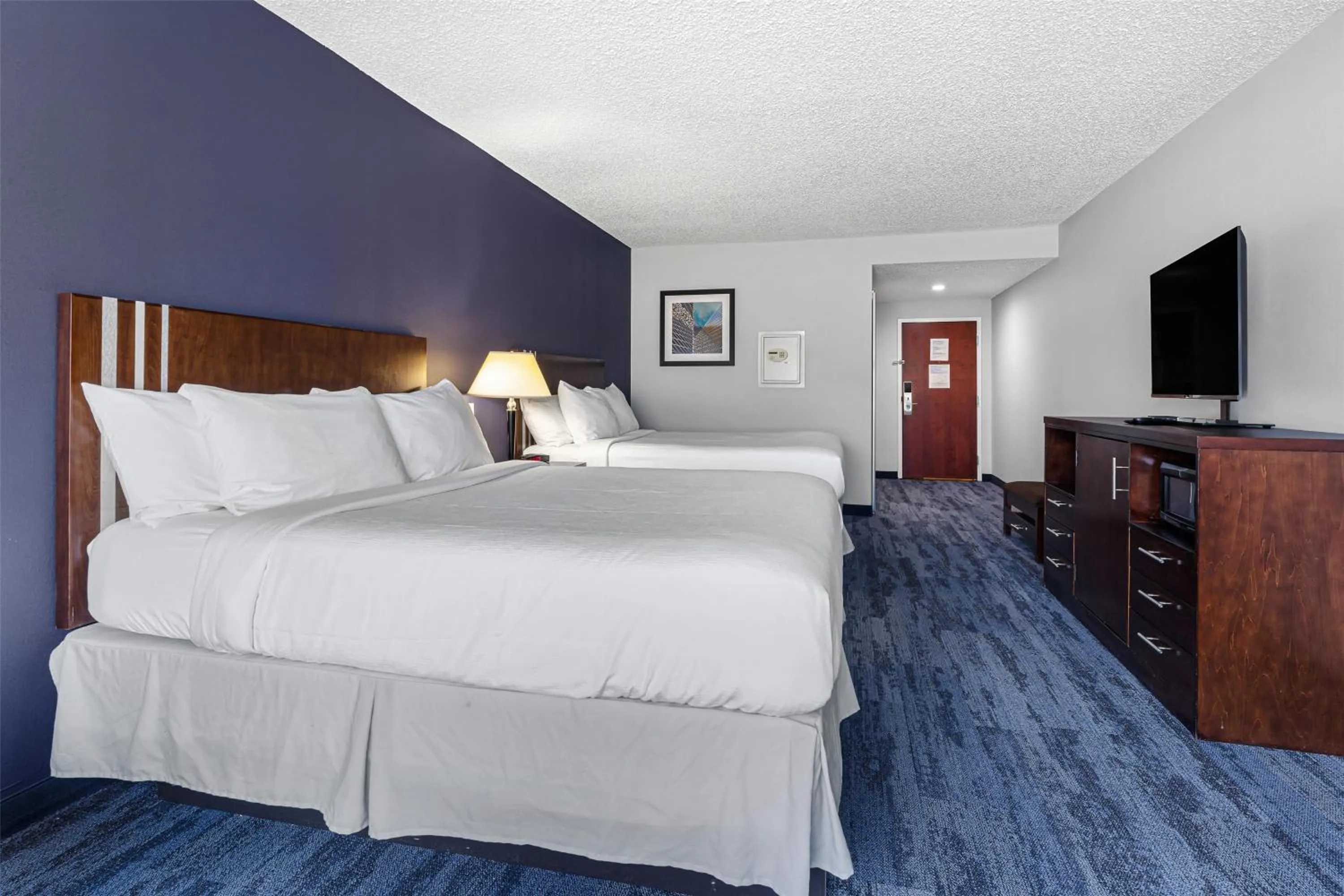 Bedroom, Bed in Best Western Garden Inn