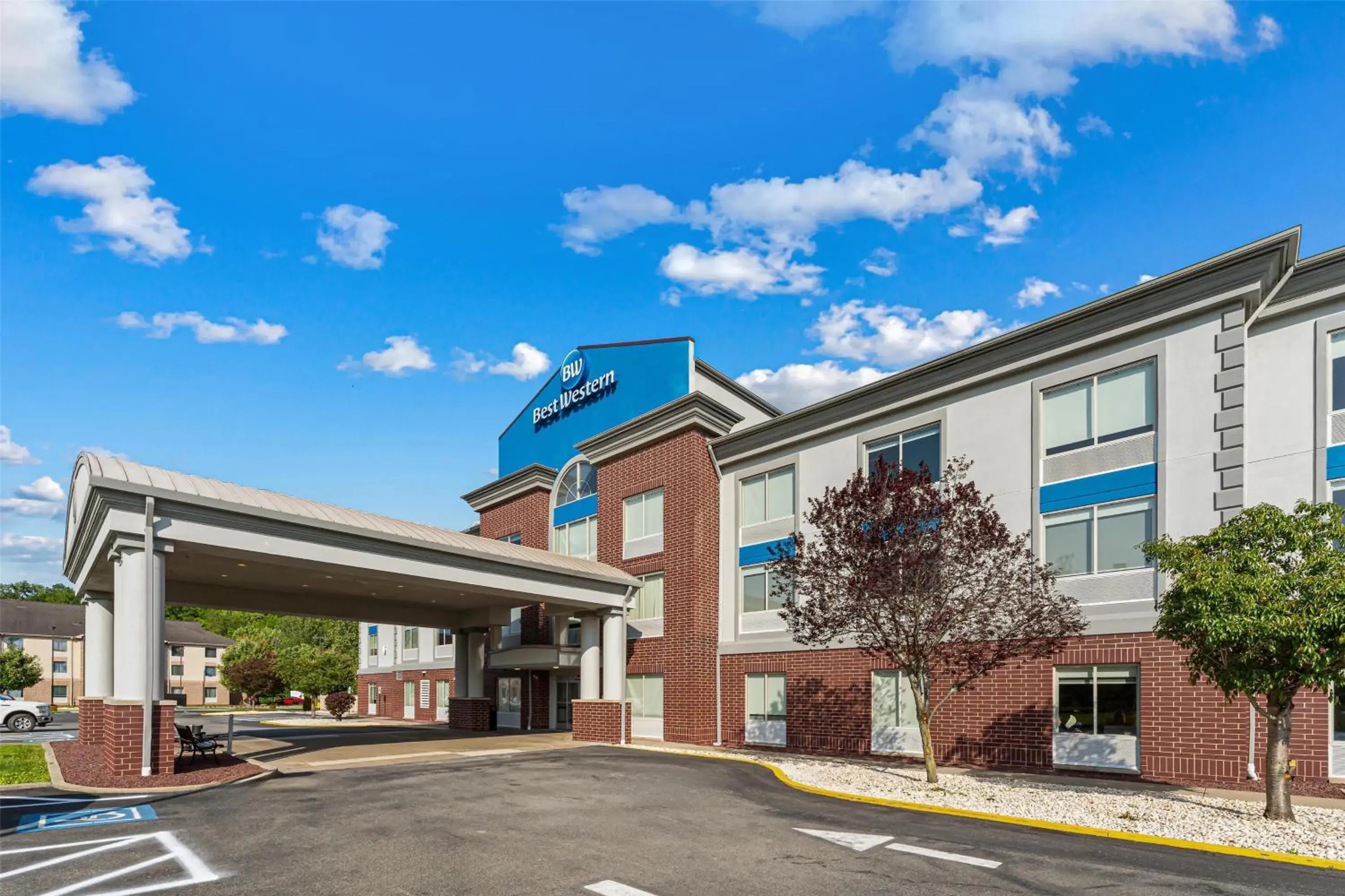 Property building in Best Western Garden Inn Property building in Best Western Garden Inn