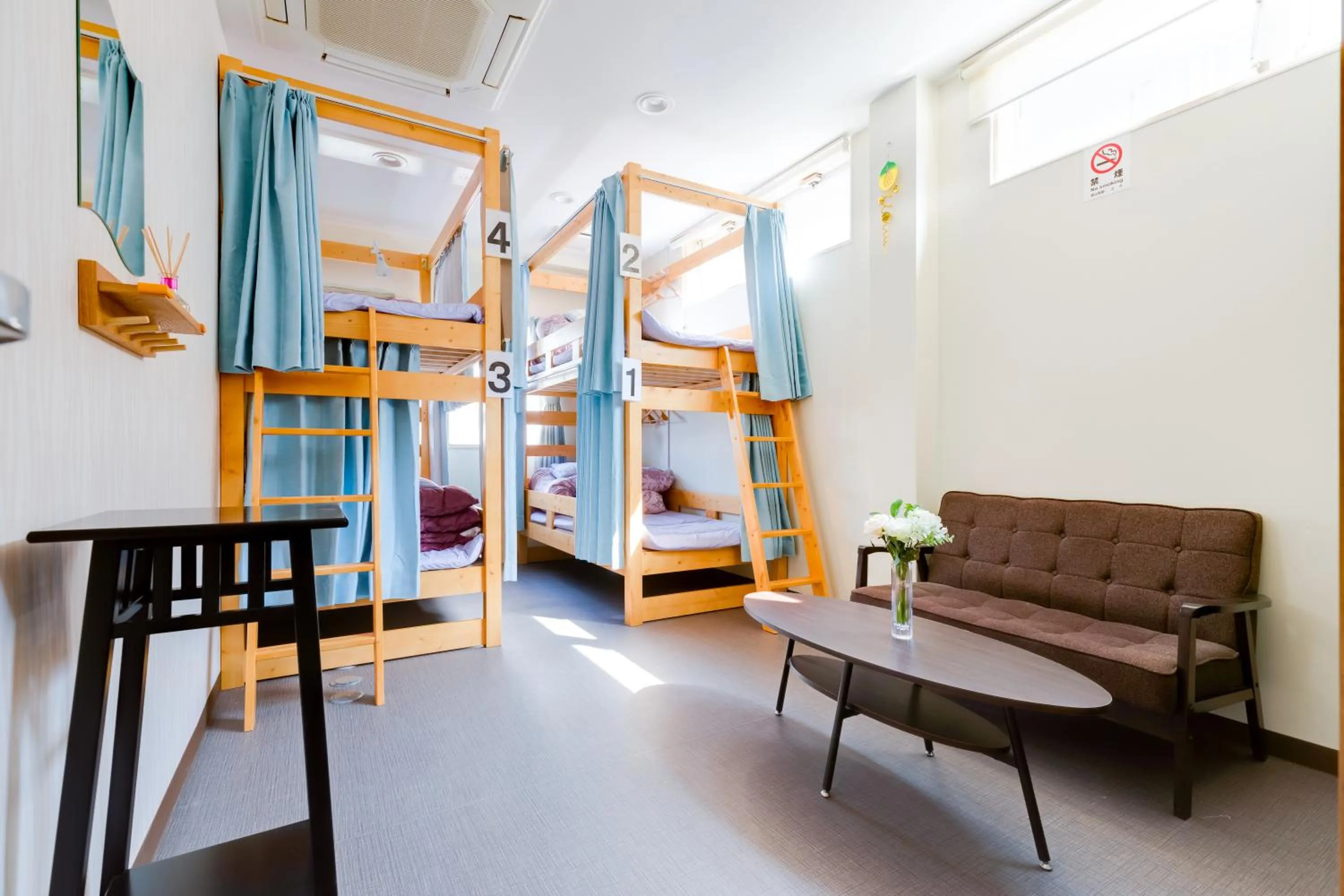 bunk bed, Bed in ABC Guest House 1F 泉佐野五分