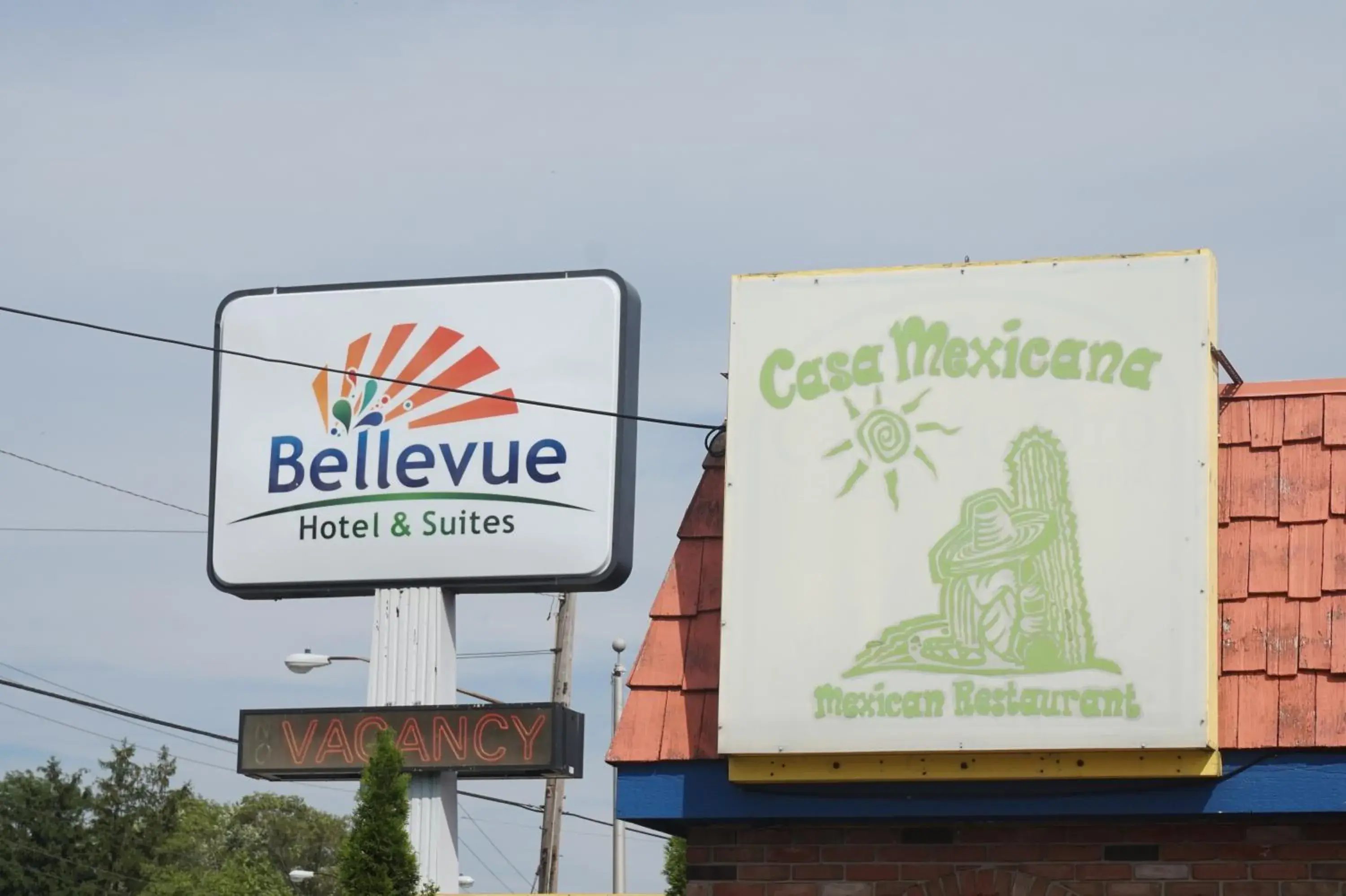 Restaurant/places to eat in Bellevue Hotel and Suites Restaurant/places to eat in Bellevue Hotel and Suites