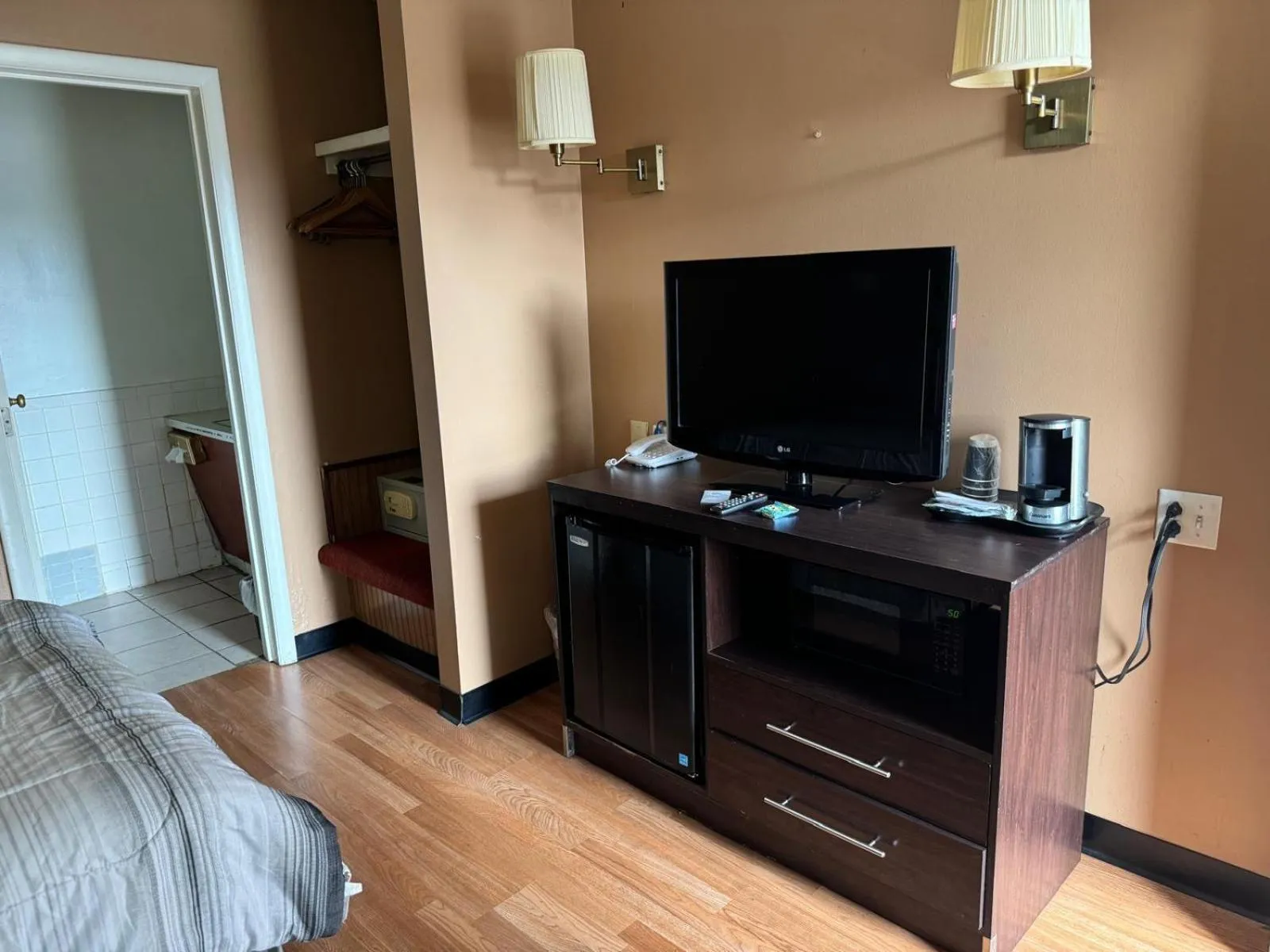 Bed in Bellevue Hotel and Suites