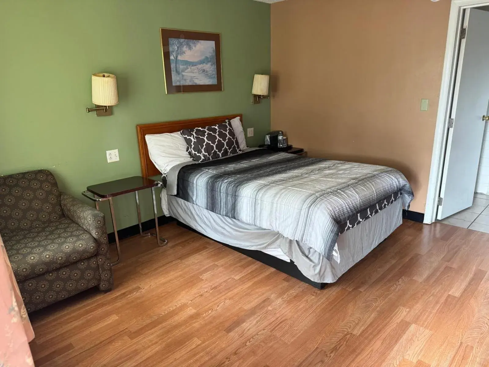 Bed in Bellevue Hotel and Suites Bed in Bellevue Hotel and Suites