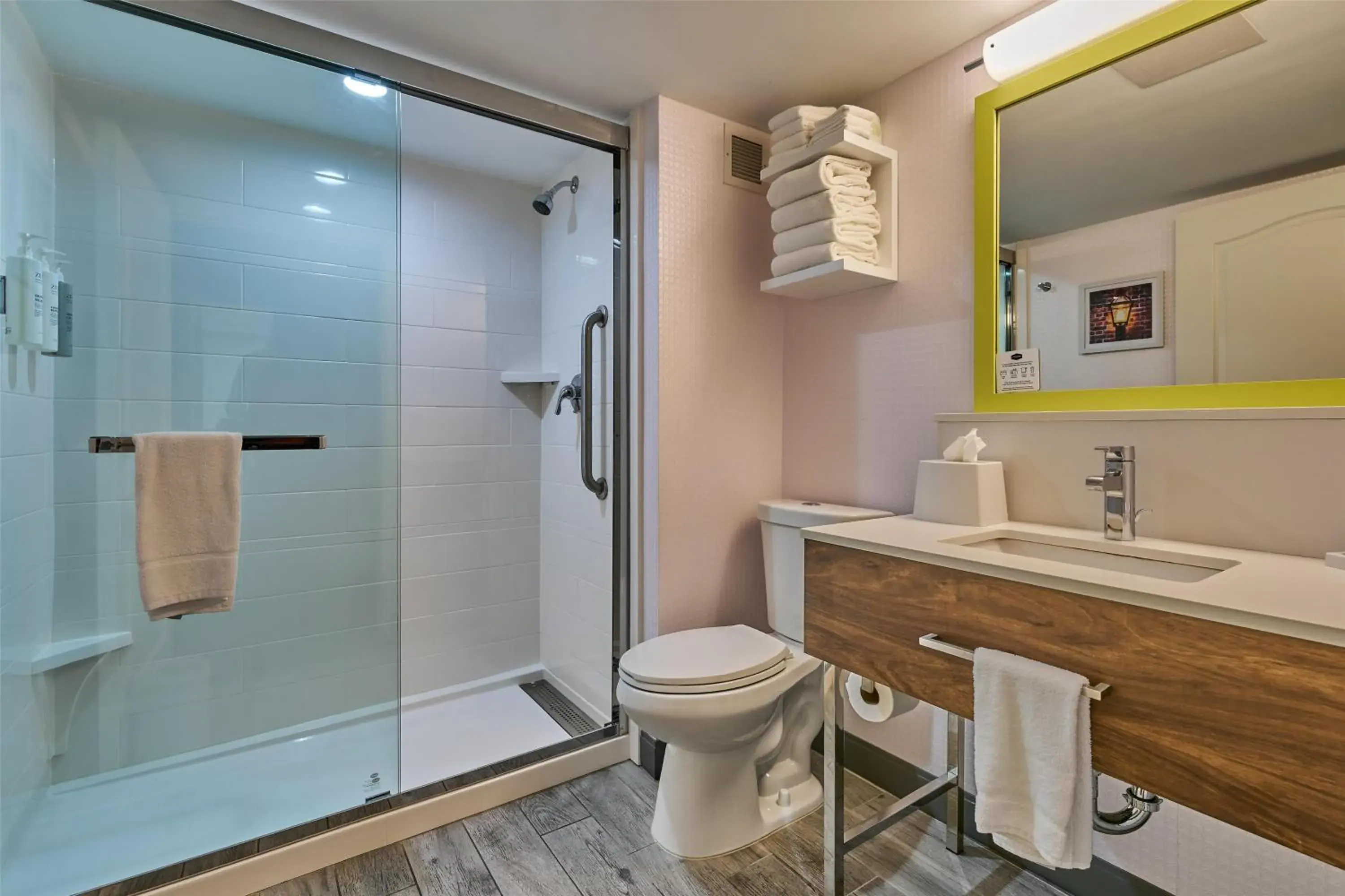 Bathroom in Hampton Inn Flemington Bathroom in Hampton Inn Flemington