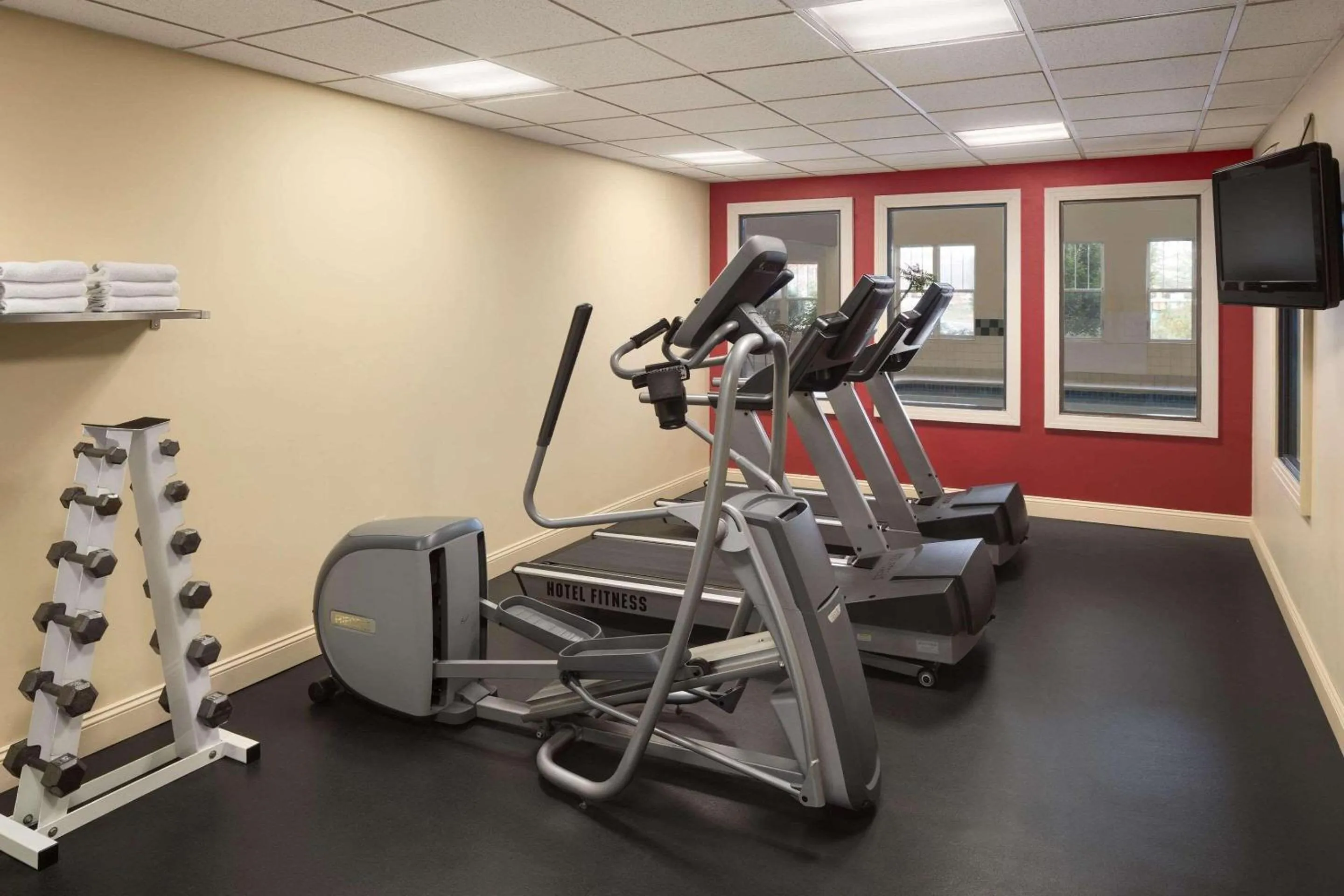 Fitness centre/facilities in Country Inn & Suites by Radisson, Gettysburg, PA