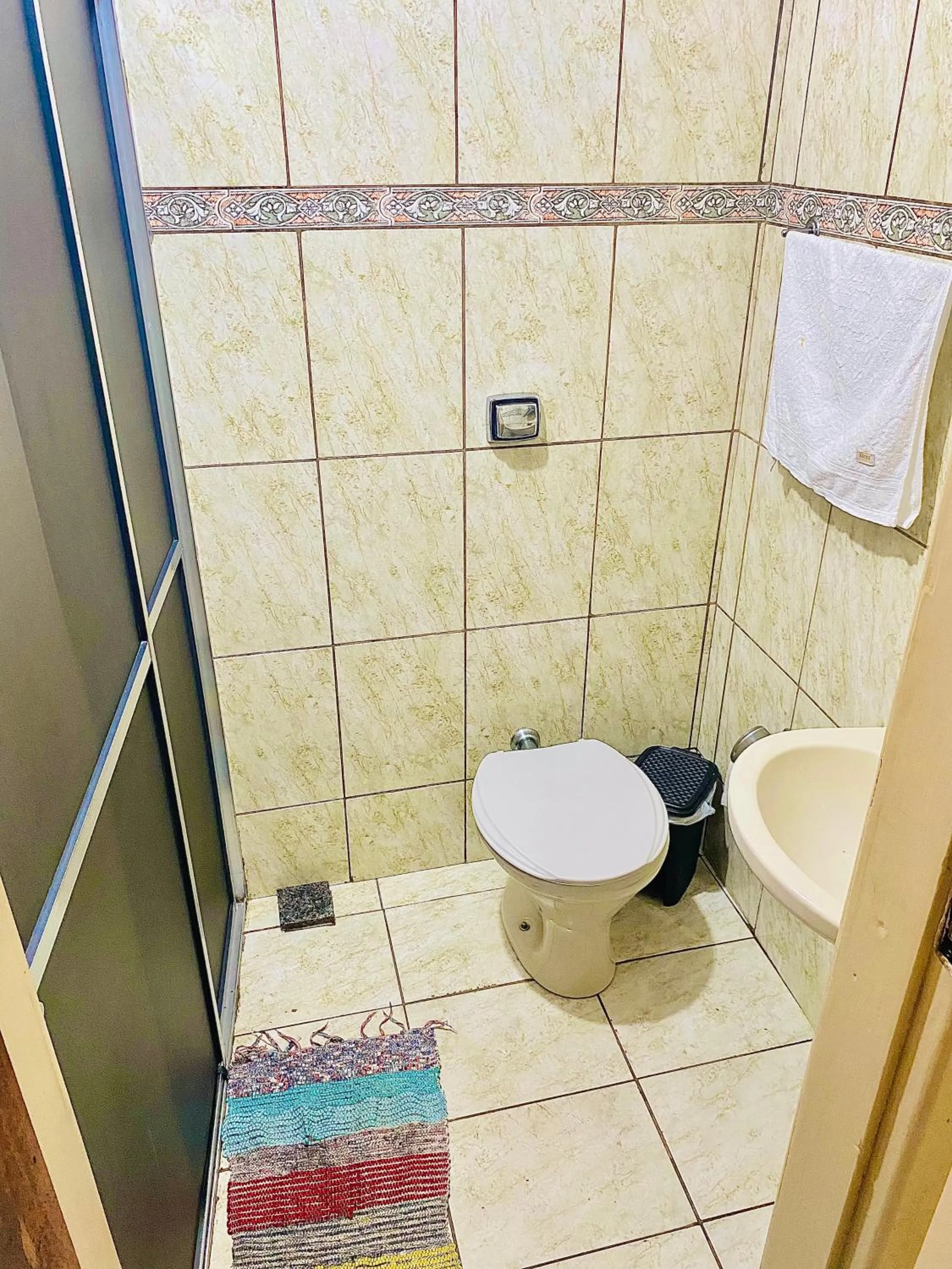 Bathroom in Hospedaria Vila Rica - 1 km do centro histórico