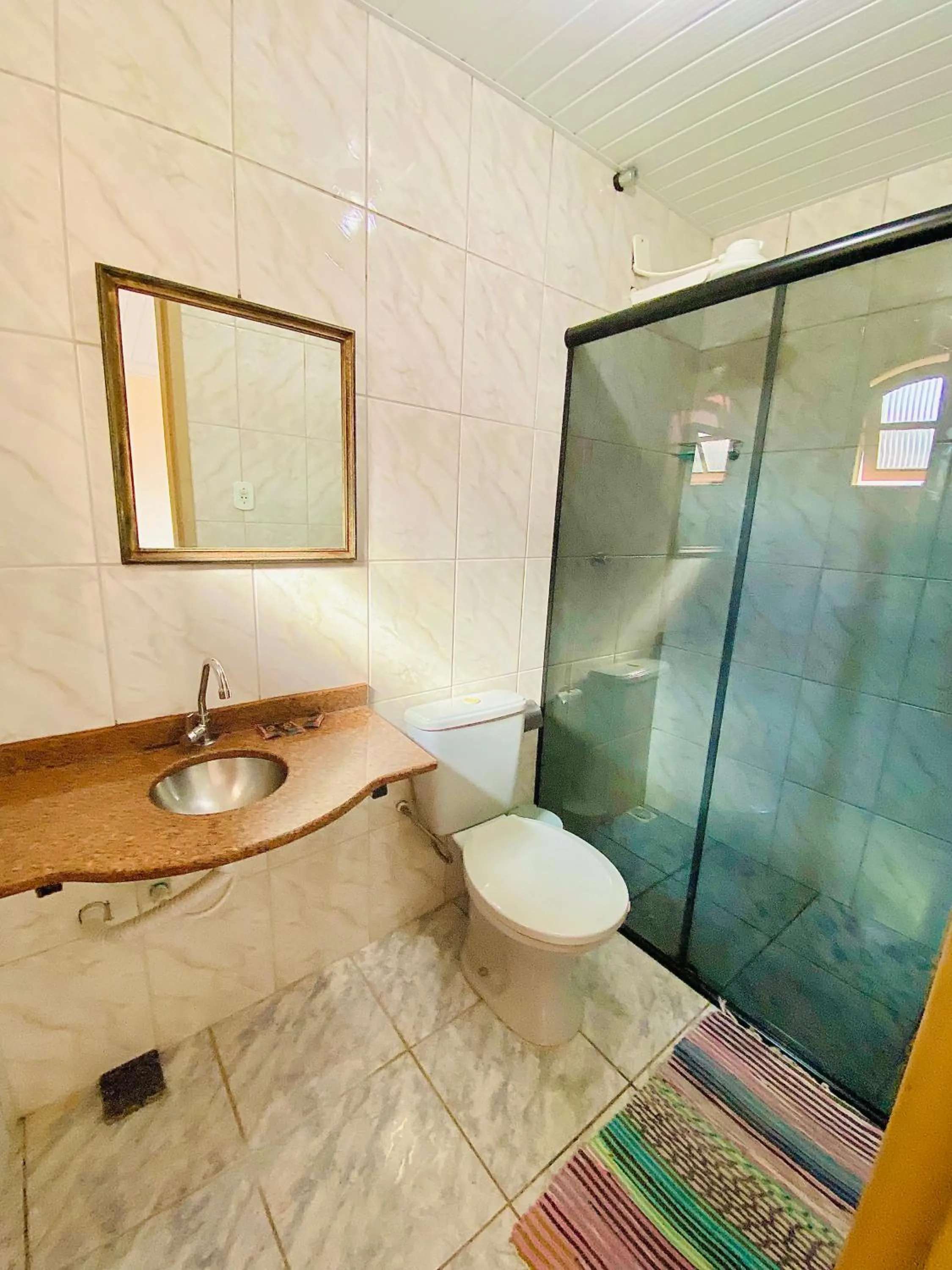 Bathroom in Hospedaria Vila Rica - 1 km do centro histórico