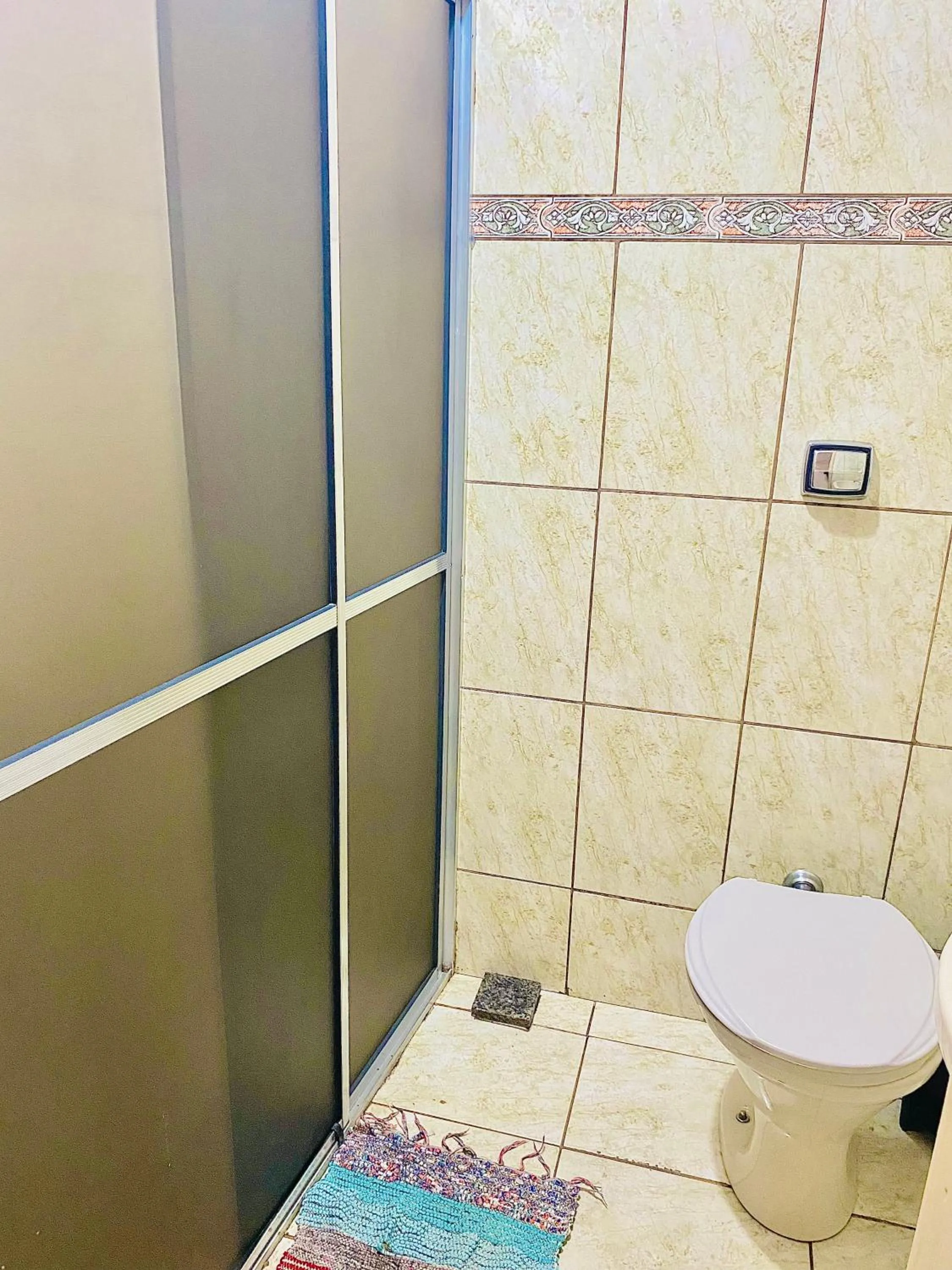 Bathroom in Hospedaria Vila Rica - 1 km do centro histórico