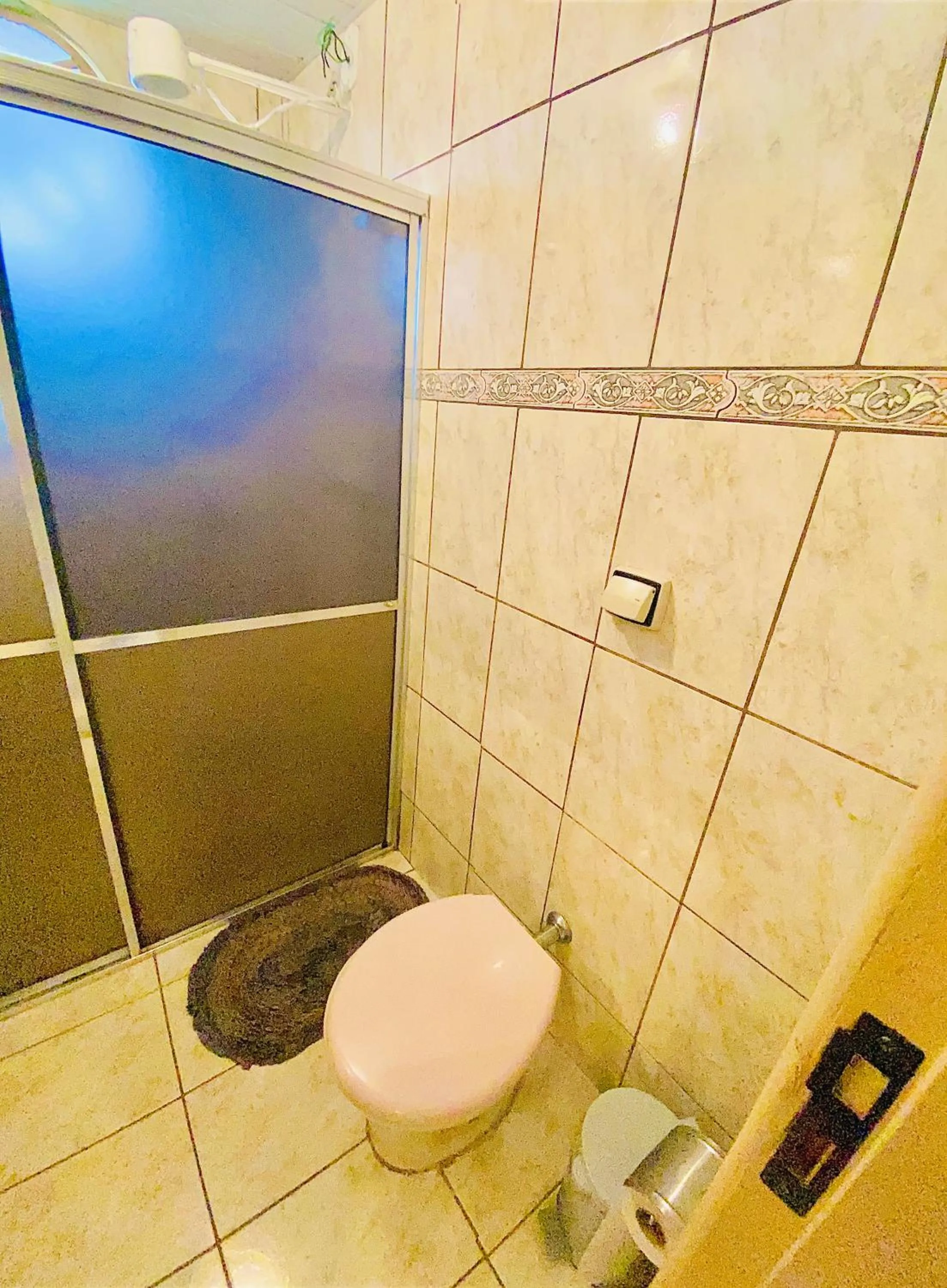 Bathroom in Hospedaria Vila Rica - 1 km do centro histórico