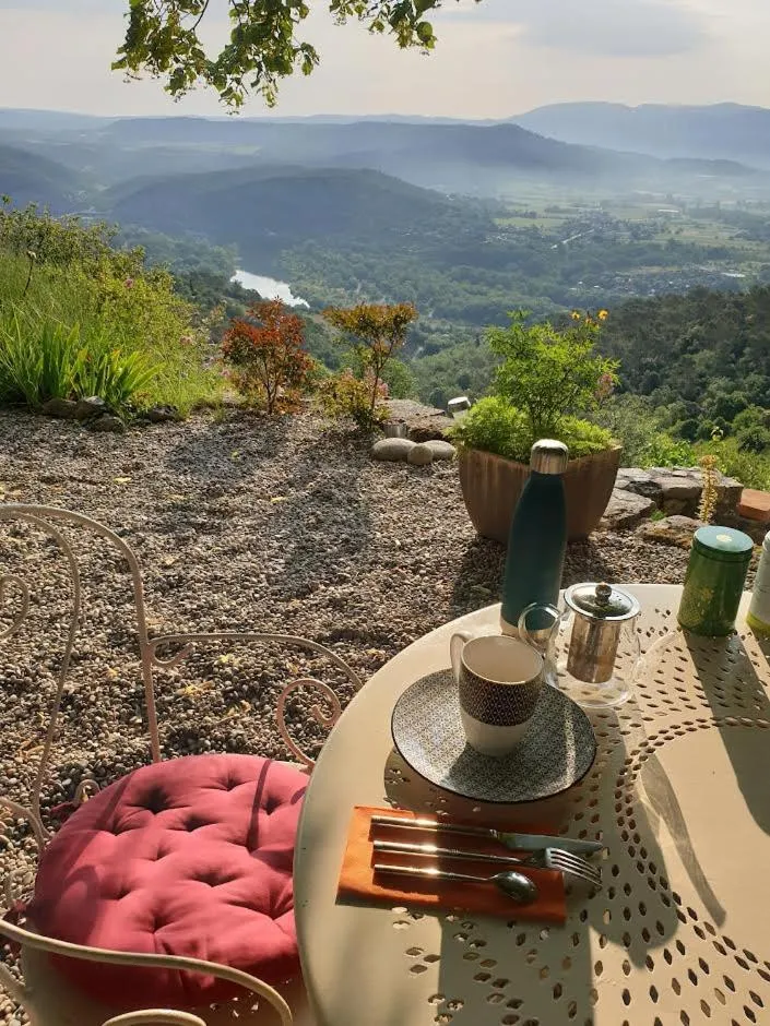 le rocher de Sampzon