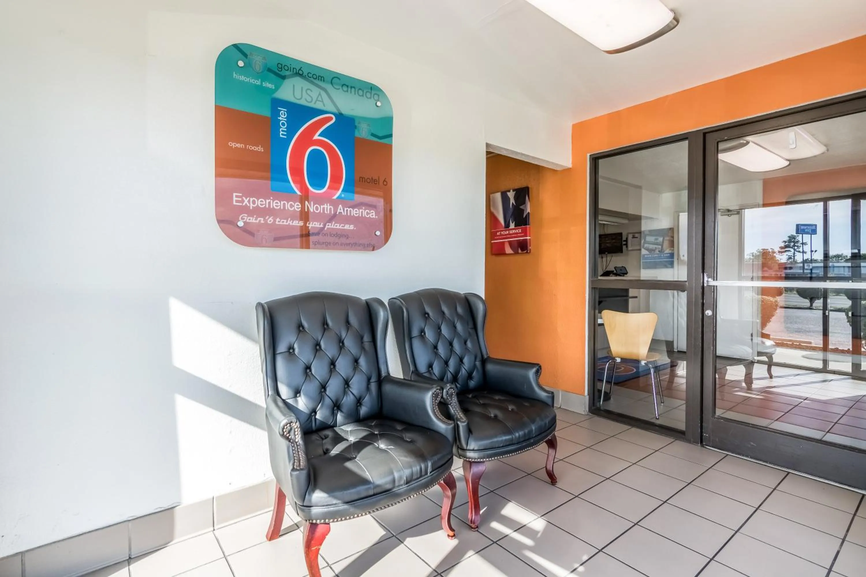 Lobby or reception in Motel 6-Lumberton, NC
