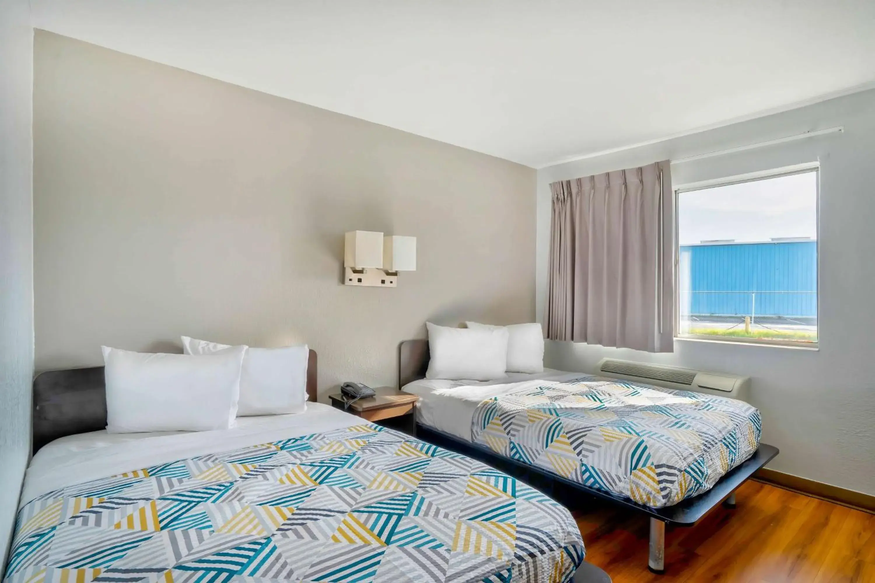 Bedroom, Bed in Motel 6-Lumberton, NC Bedroom, Bed in Motel 6-Lumberton, NC