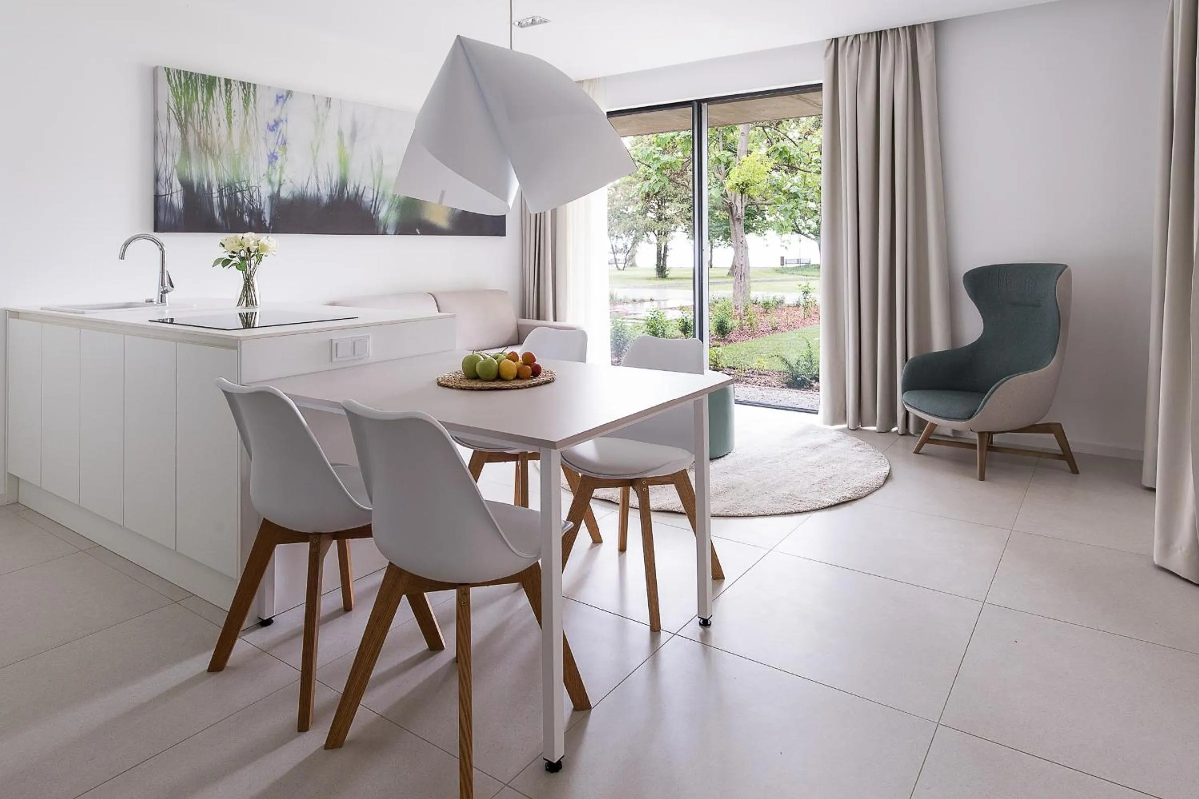 Dining area in Oliver Lux