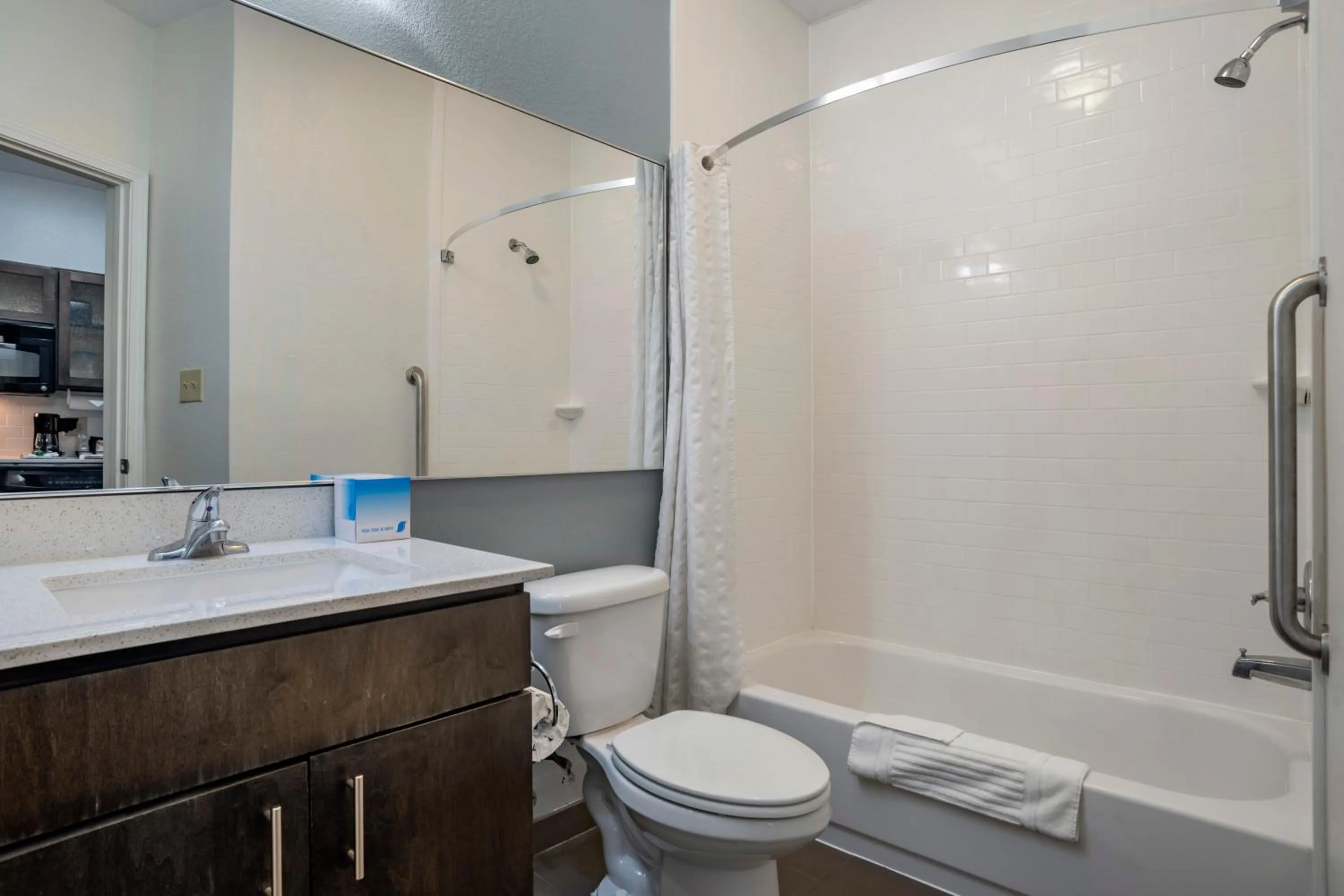 Bathroom in MainStay Suites Denham Springs - Baton Rouge East