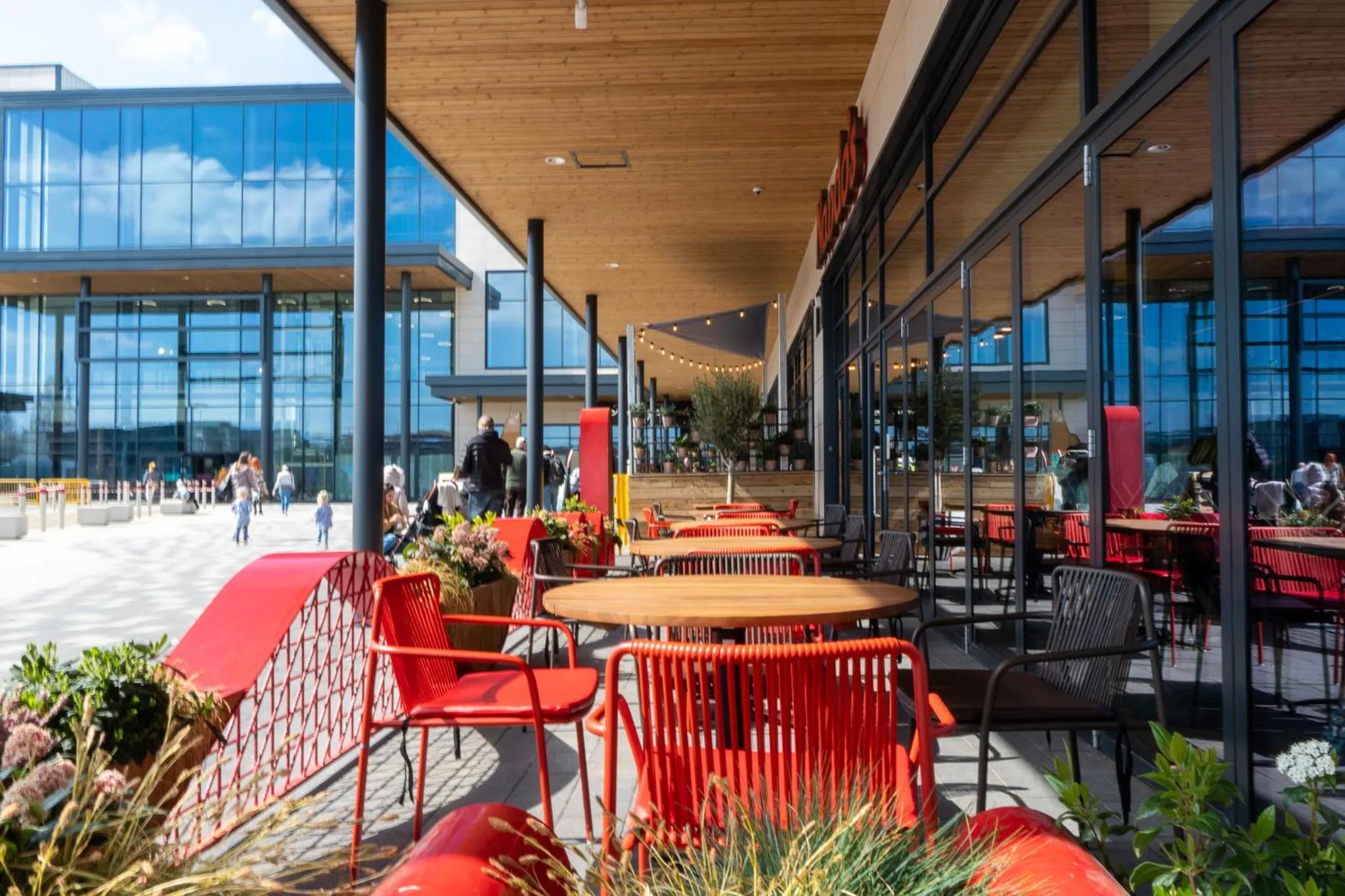 Activities in Chestnut Court 2 Bed Apartment FREE Parking WiiFi Smart TV