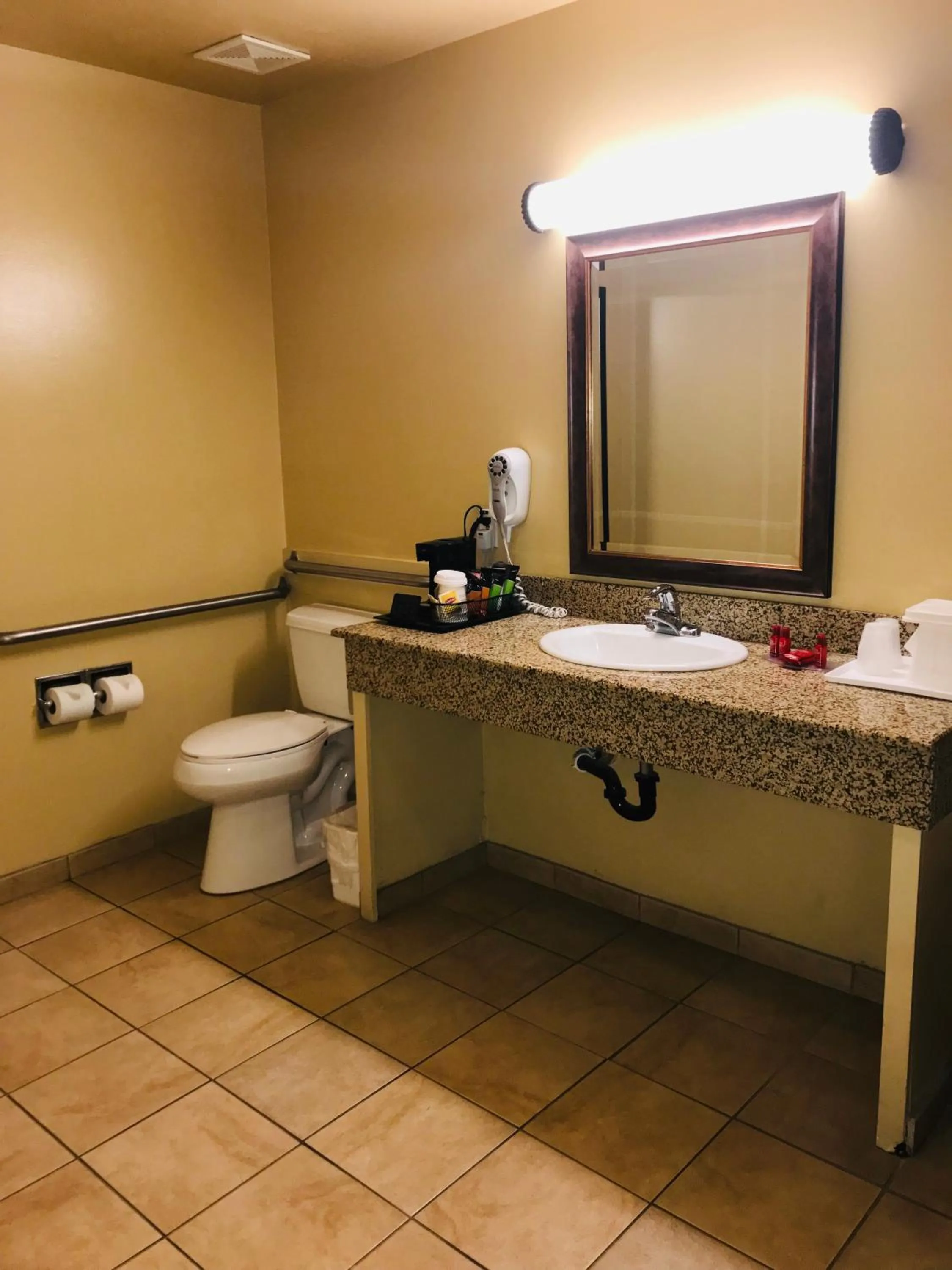 Bathroom in Empire Inn