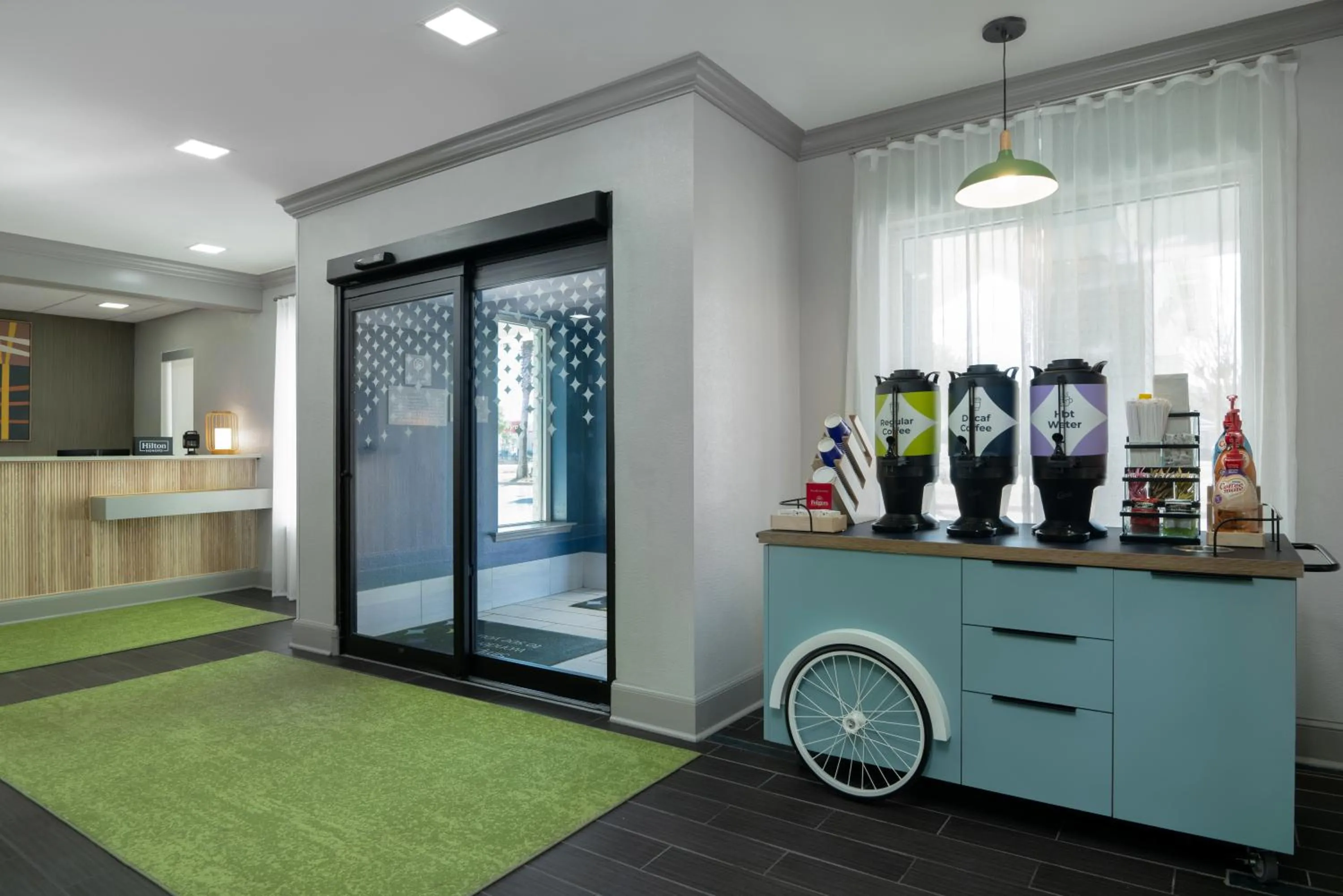 Coffee/tea facilities in Best Western Sugar Sands Inn & Suites