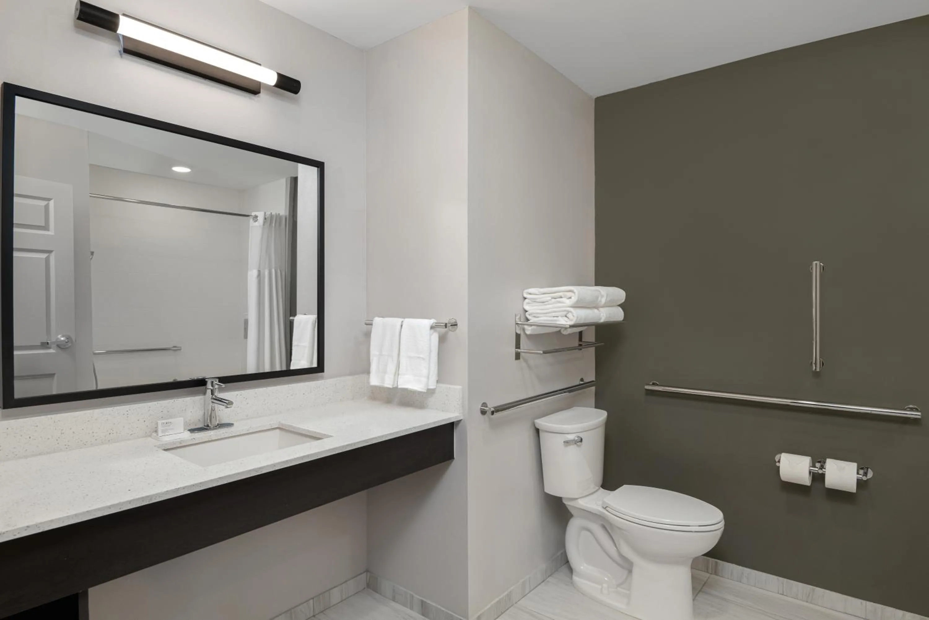 Bathroom in Best Western Sugar Sands Inn & Suites