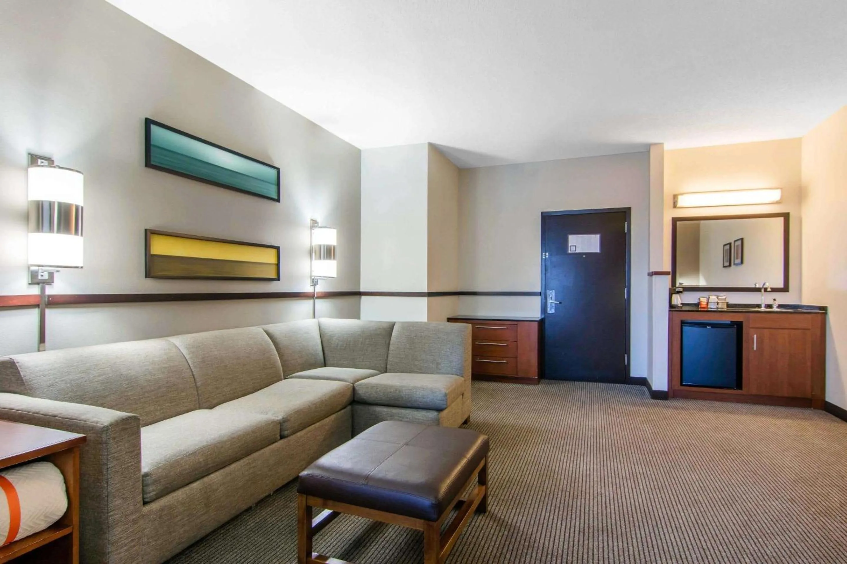 Bedroom, Seating Area in AmericInn by Wyndham Stonecrest near Atlanta