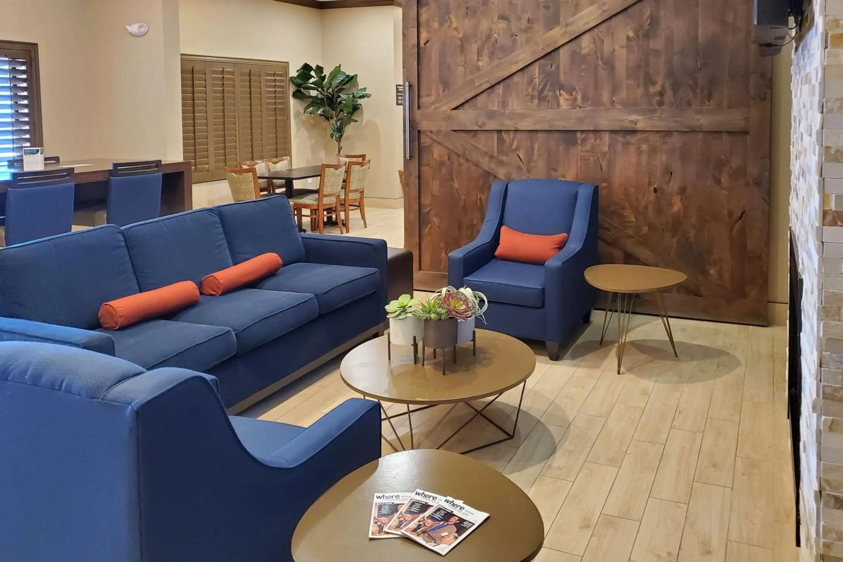 Lobby or reception in Comfort Inn & Suites Tempe Phoenix Sky Harbor Airport