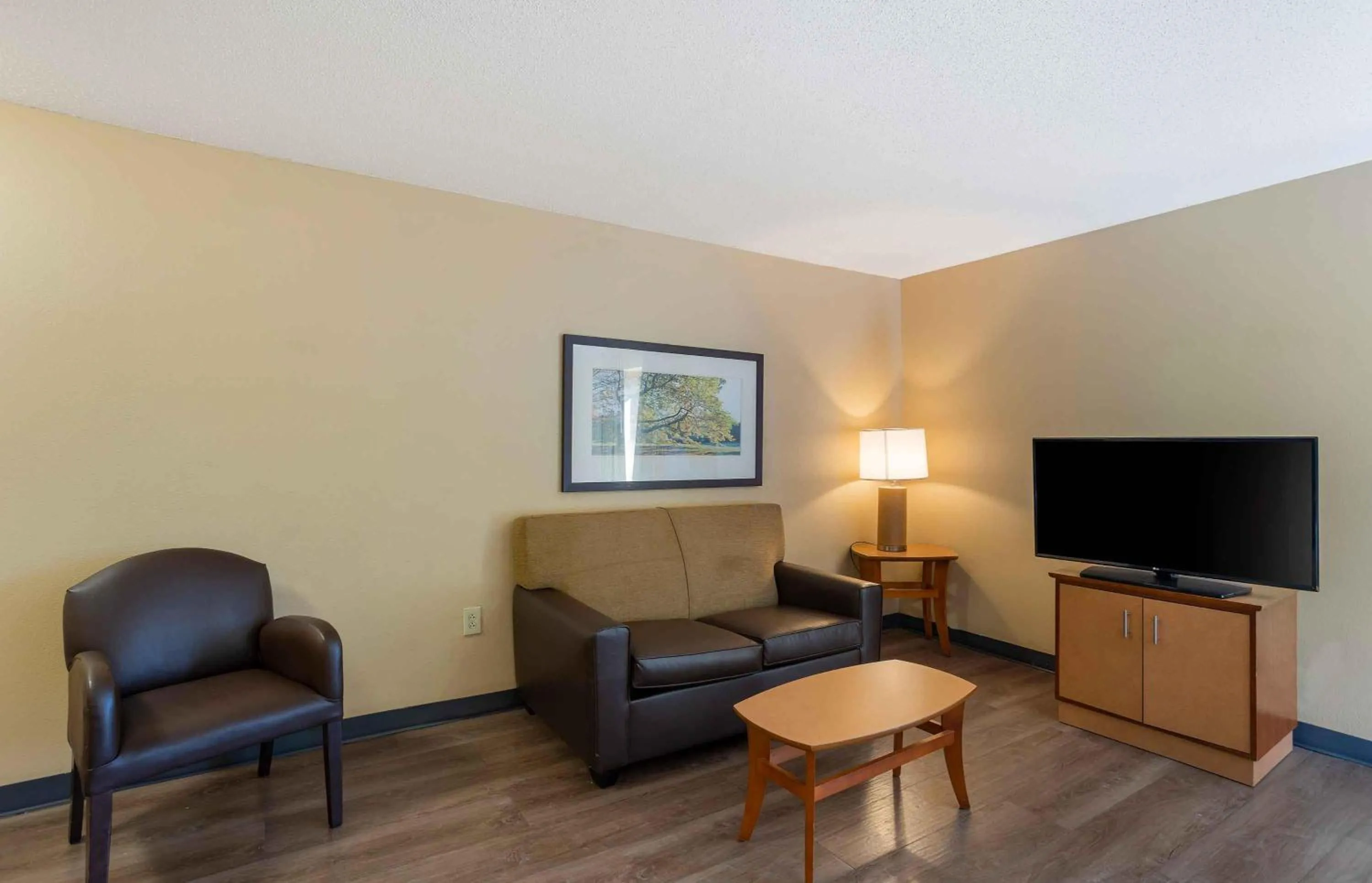 Bedroom in Extended Stay America Suites - Philadelphia - Airport - Bartram Ave