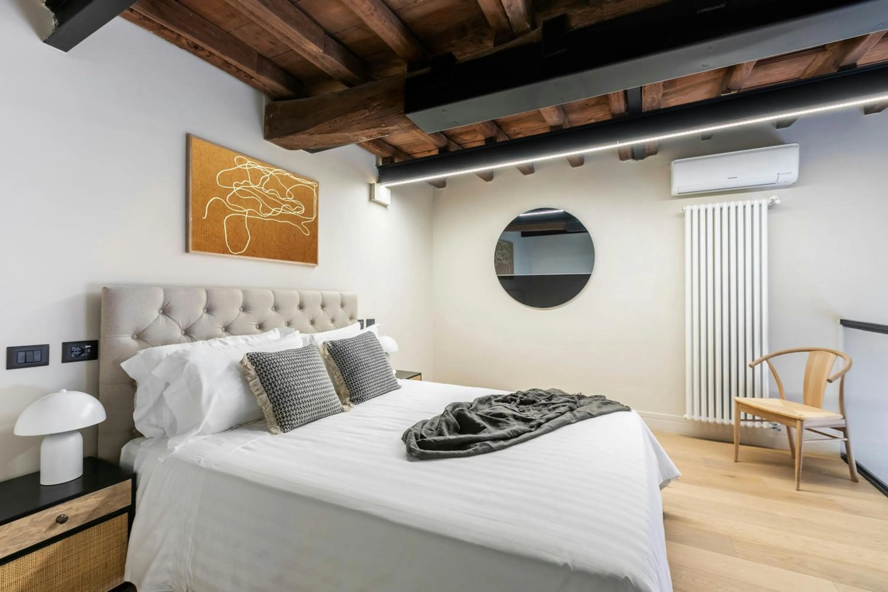 Bedroom, Bed in Sonder by Marriott Bonvoy Trastevere Apartments Piazza Trilussa