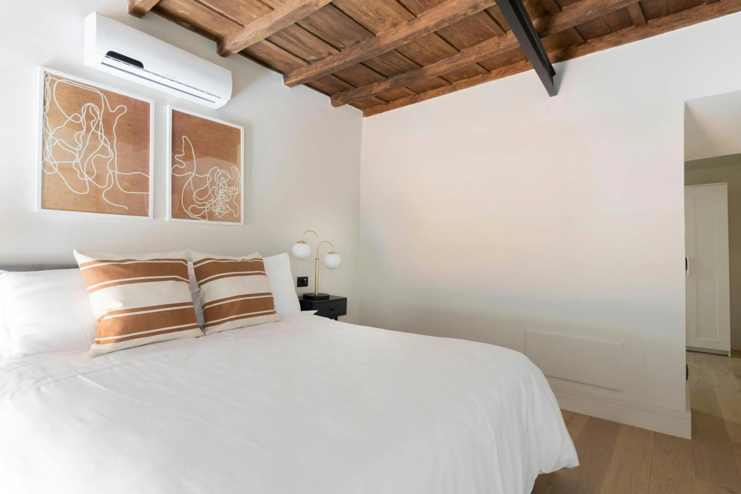 Bedroom, Bed in Sonder by Marriott Bonvoy Trastevere Apartments Piazza Trilussa