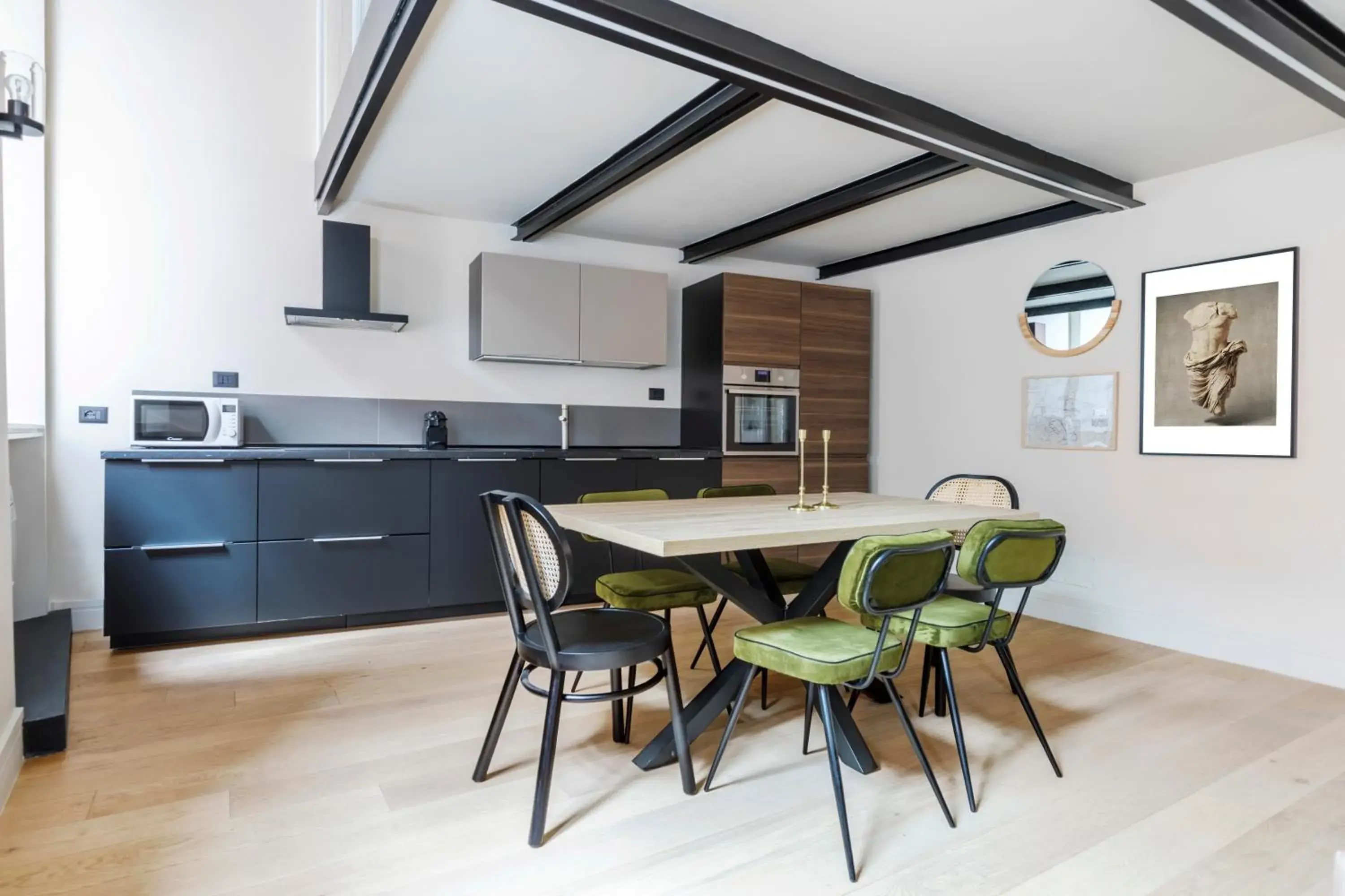 Two-Bedroom Apartment in Sonder by Marriott Bonvoy Trastevere Apartments Piazza Trilussa Two-Bedroom Apartment in Sonder by Marriott Bonvoy Trastevere Apartments Piazza Trilussa