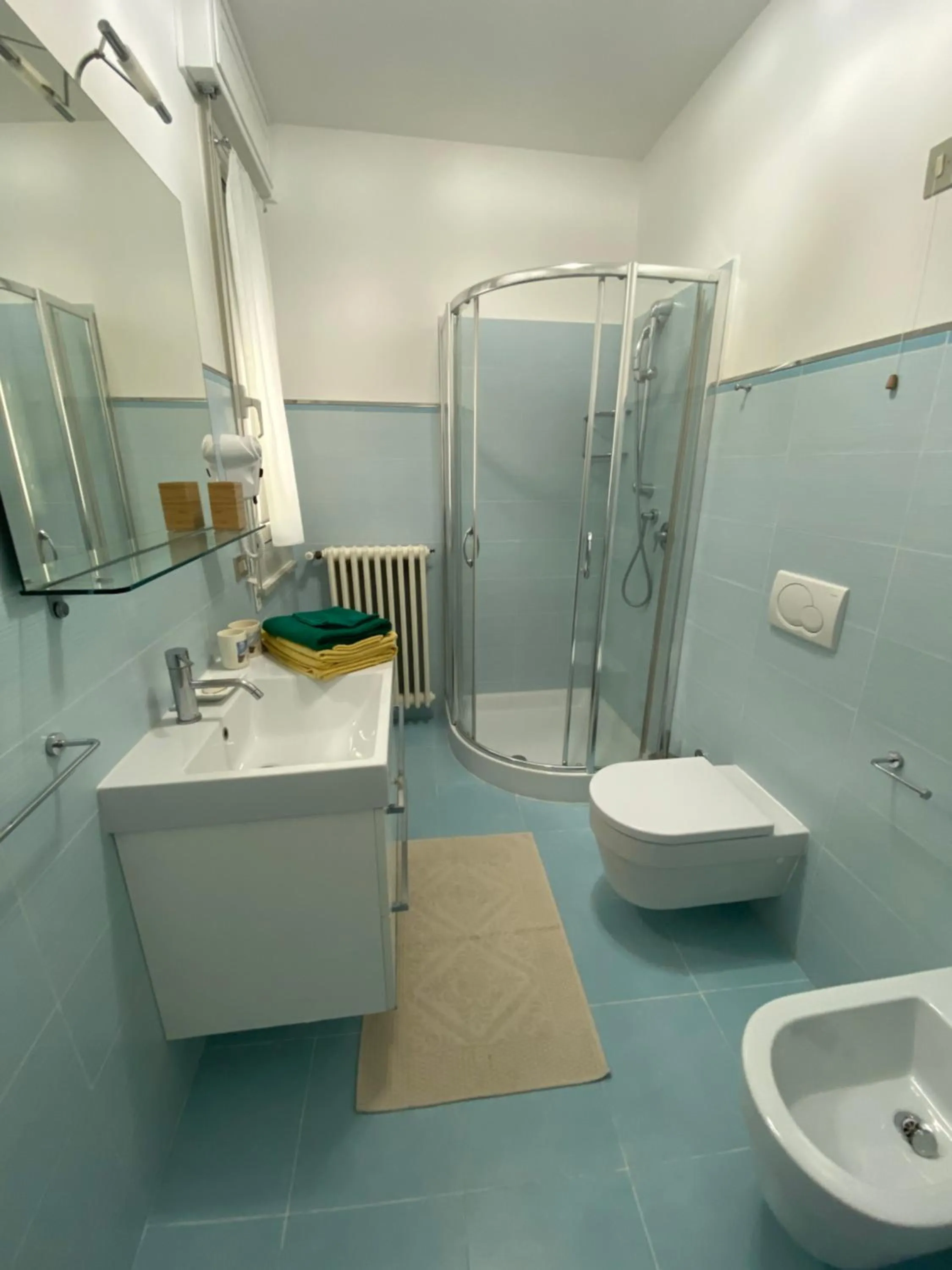 Bathroom in B&B and Sail