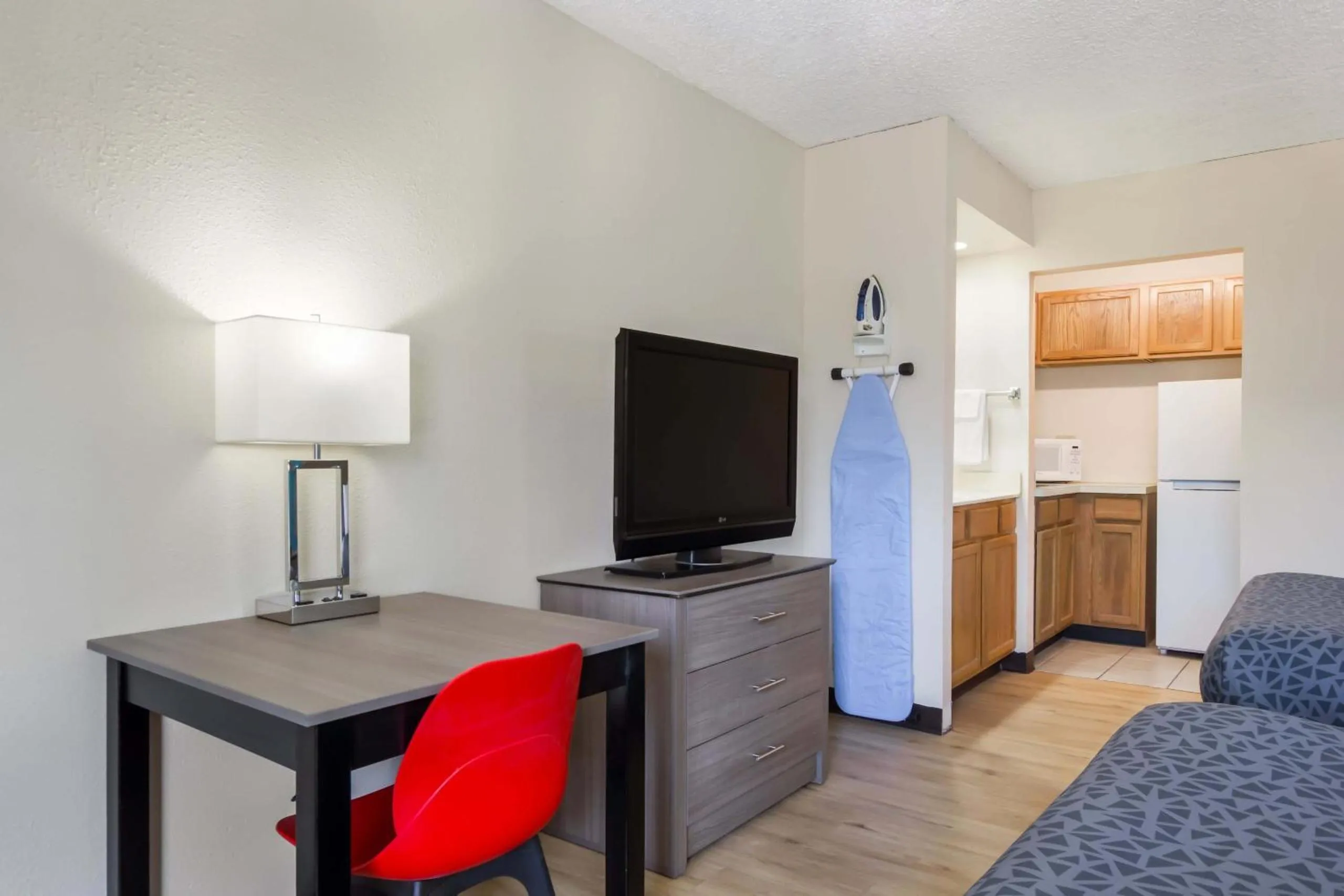 TV and multimedia in One life studio and suites