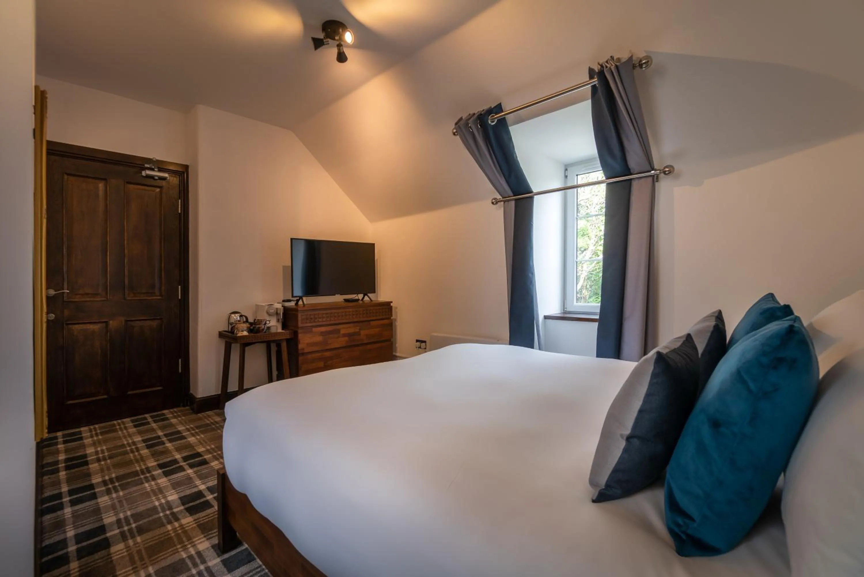 Bed in Edinbane Lodge