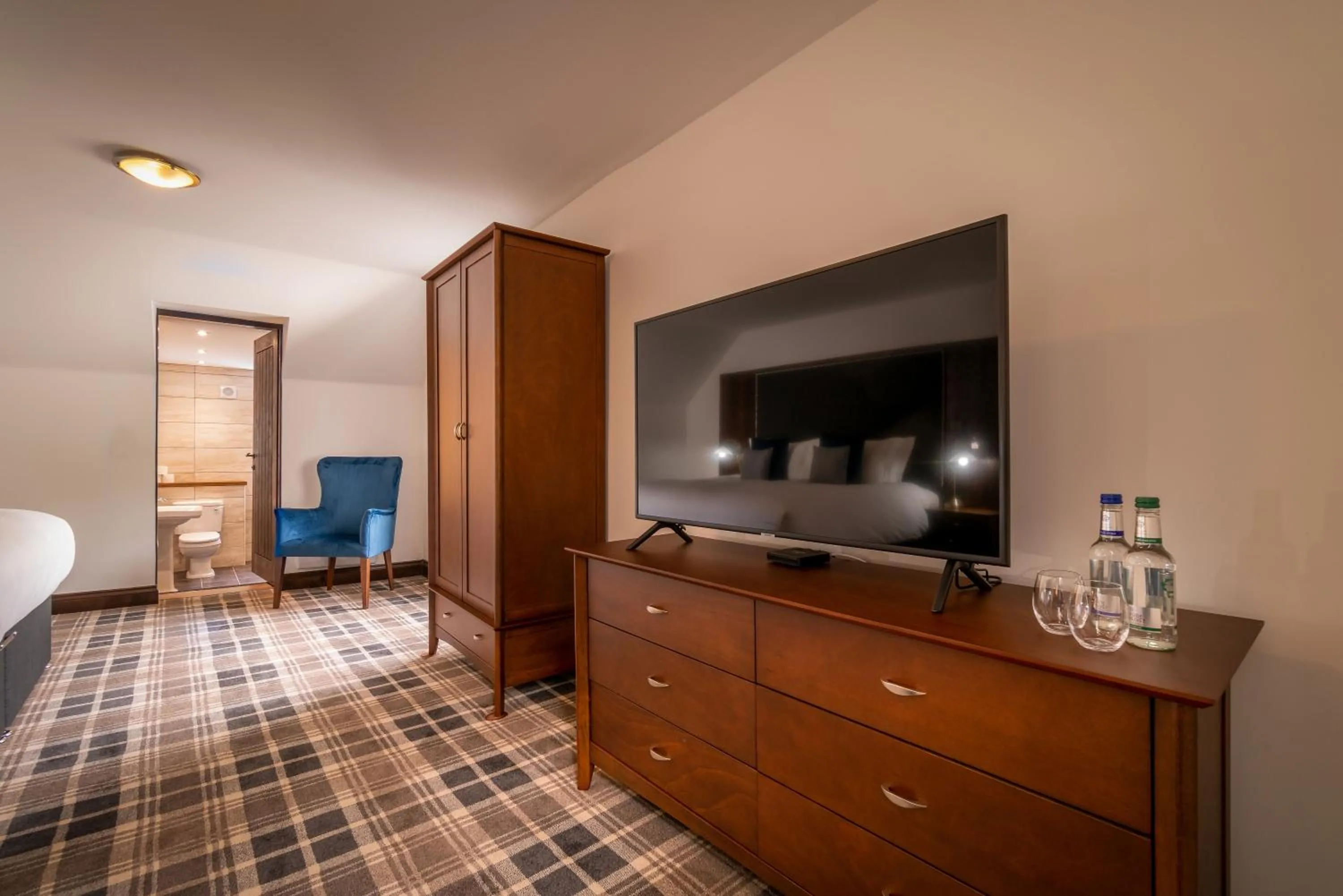 TV and multimedia in Edinbane Lodge