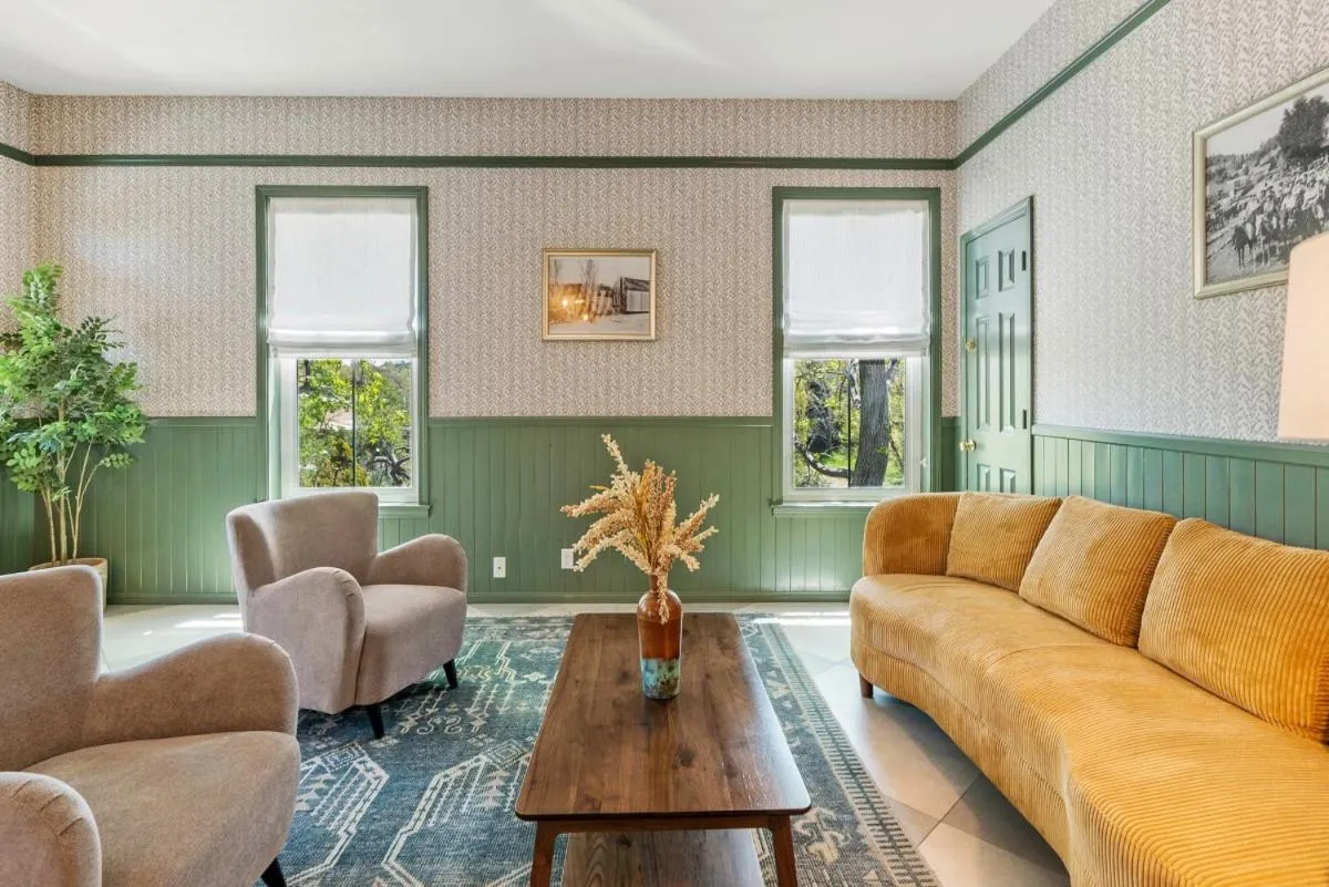 Property building in Julian Lodge