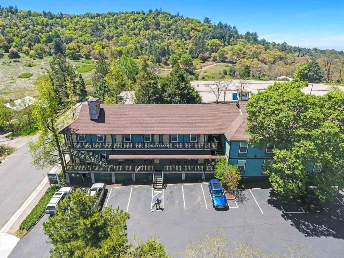 Property building in Julian Lodge